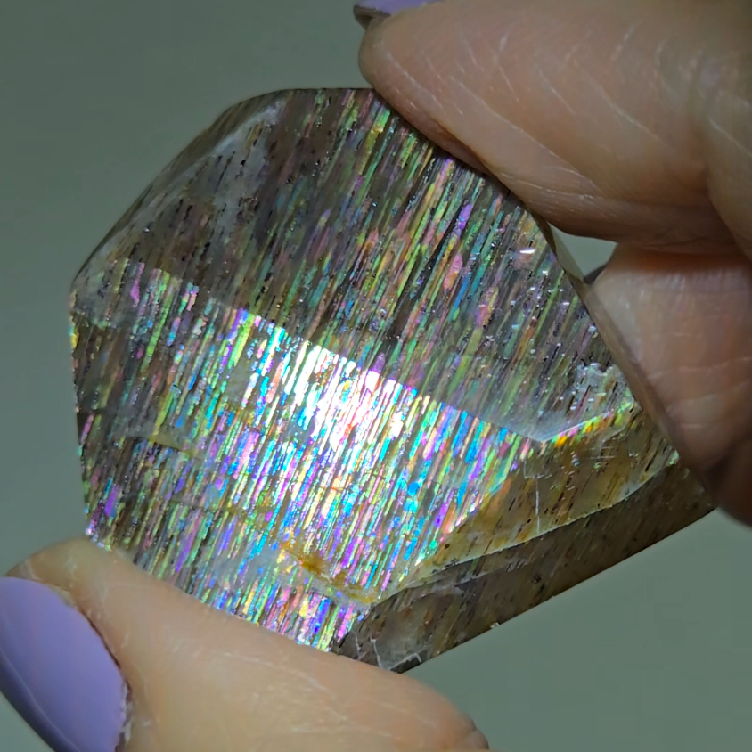 Rainbow meteor shower sunstone - SM75