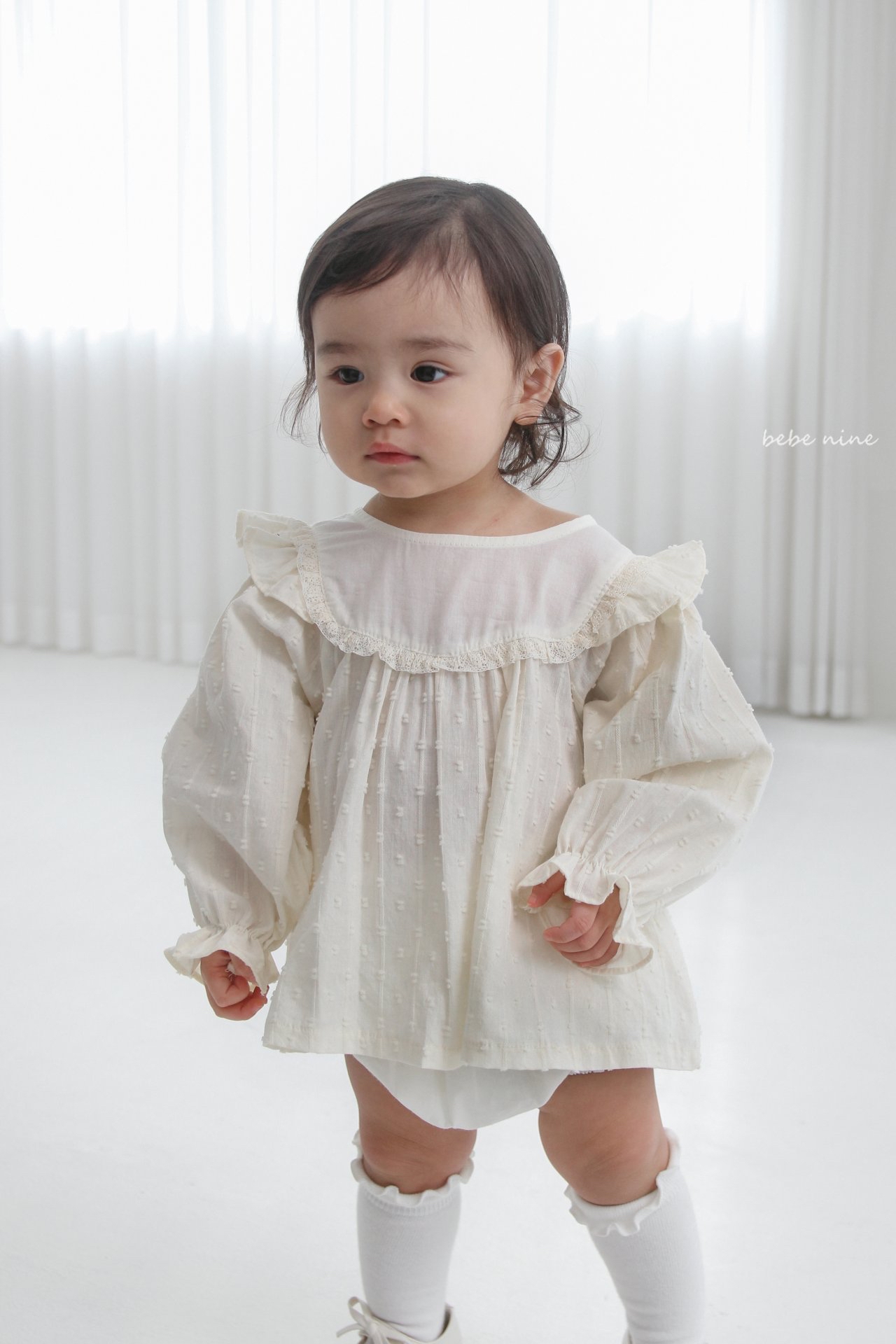 🌸預訂 韓國直送🌸🇰🇷Bebenine兩色荷葉花邊闊領上衣燈籠褲套裝