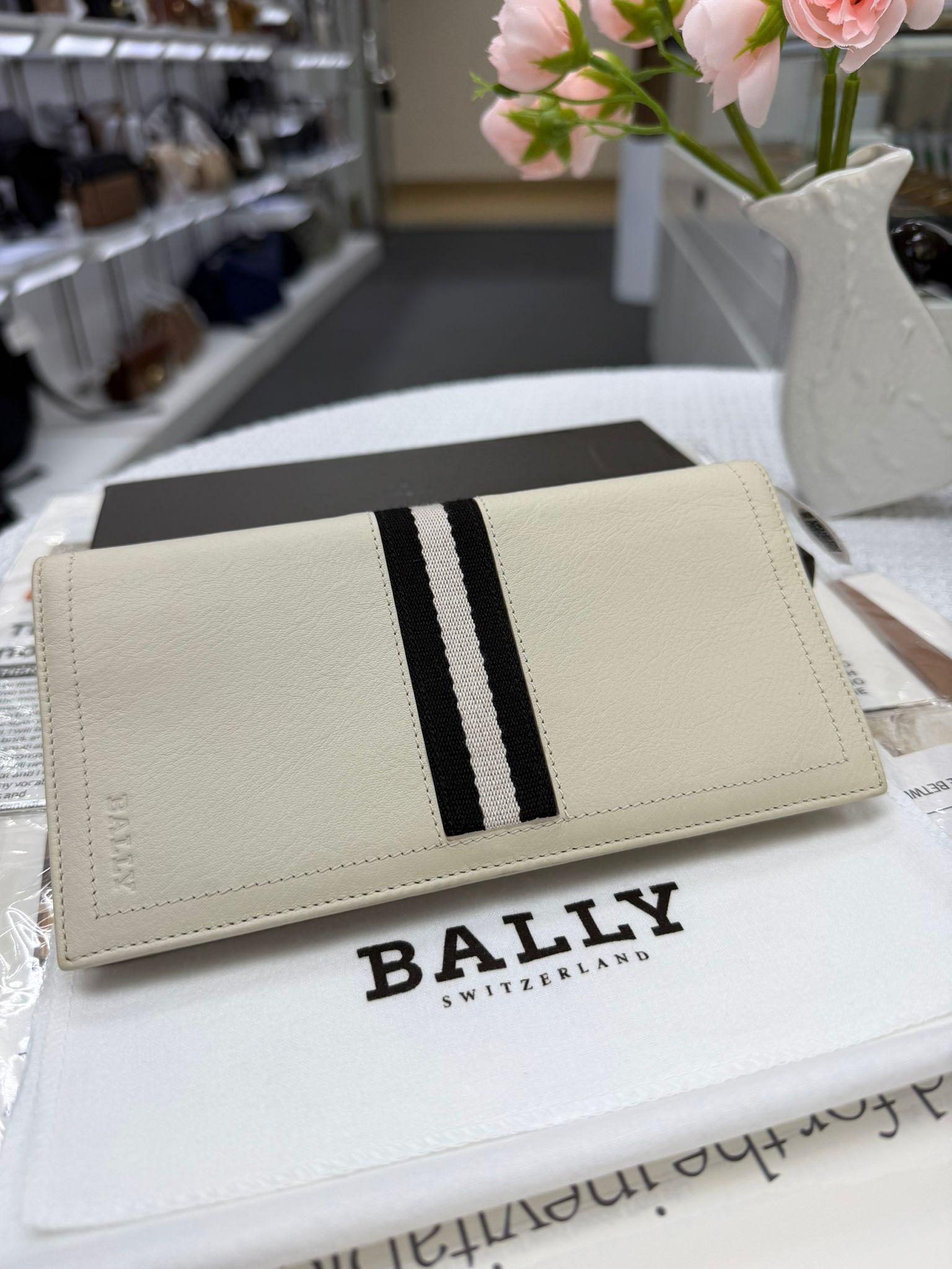Bally 長銀包 一口價