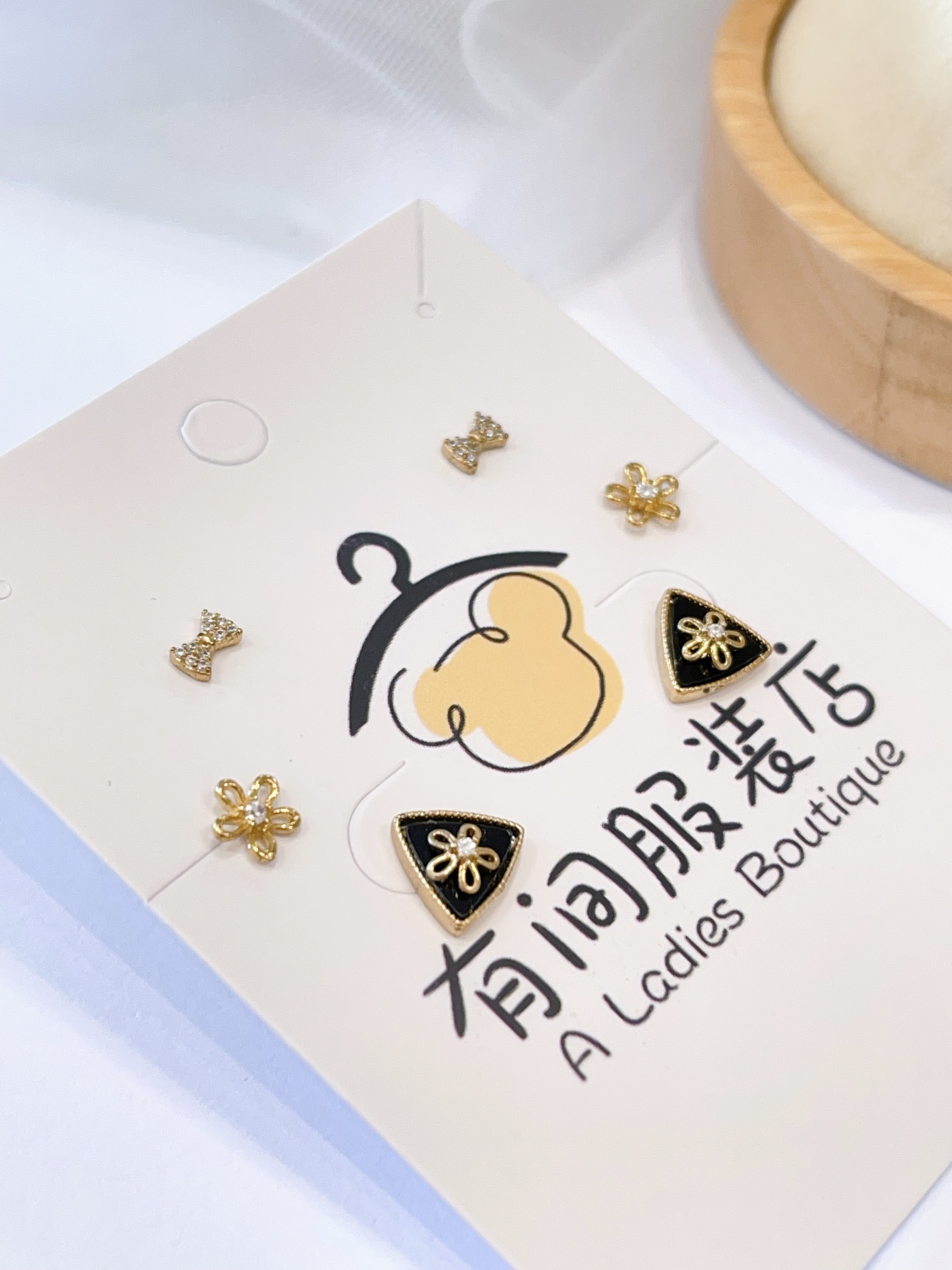 花朵蝴蝶结耳环套装