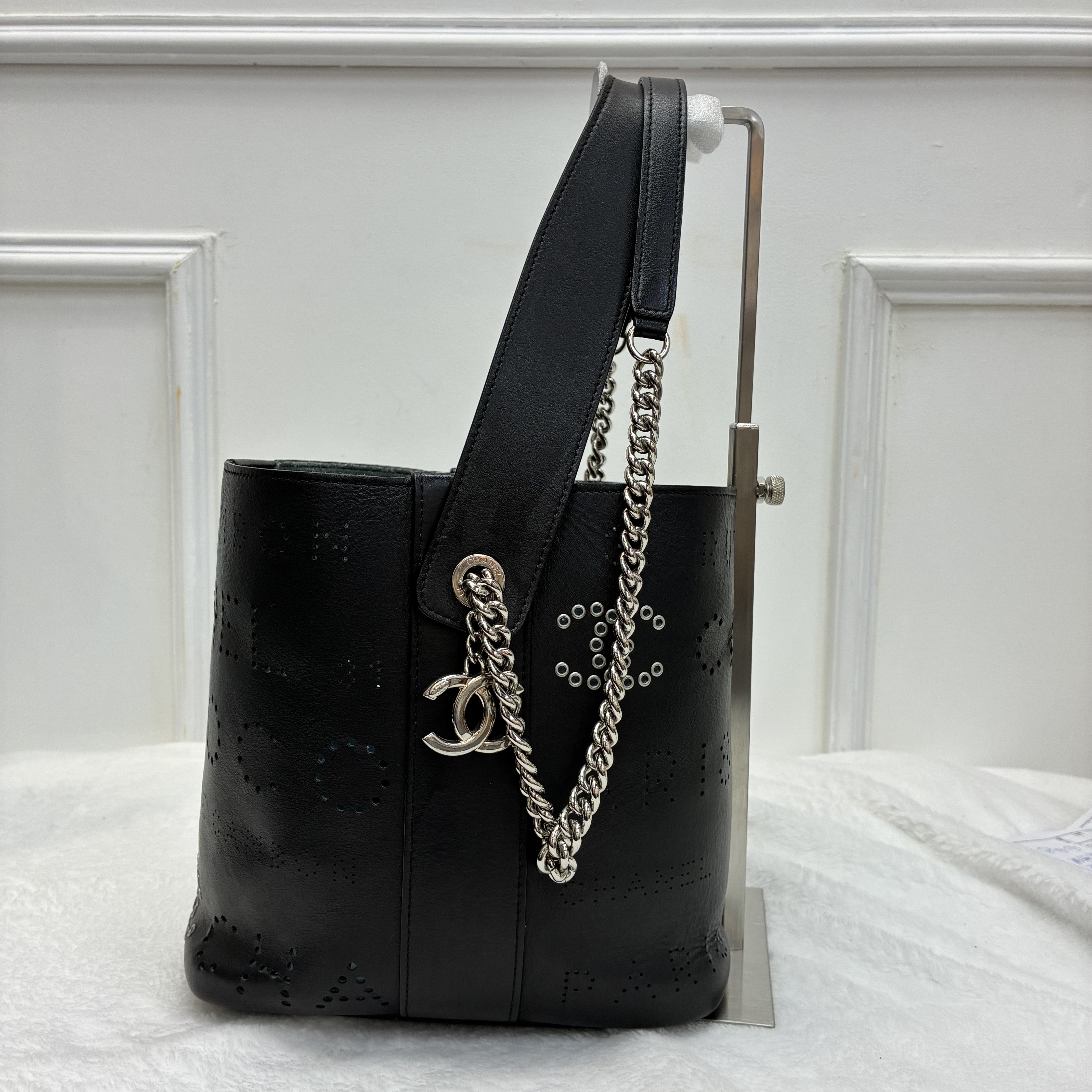 Chanel Small Perforated Calfskin Logo Eyelet Bucket Bag 香奈兒黑色穿孔小牛皮logo眼孔水桶包