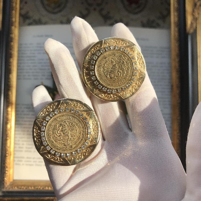 1980s Stylishly Framed Coin "Mexico 500 Pesos" Clip Earrings/Statement Coin Earrings(MT1877-8)