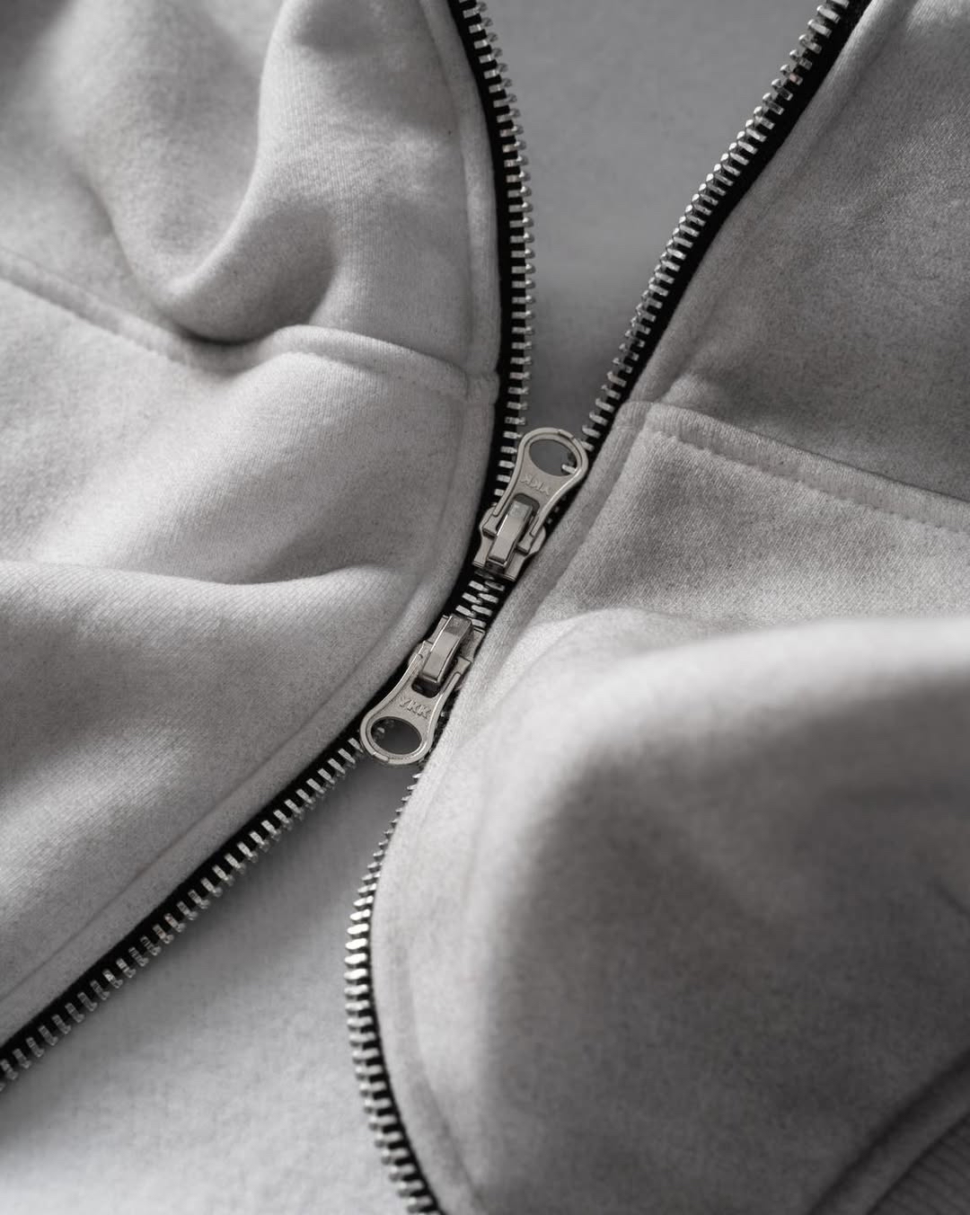 NOB WAX DIRT WHITE ZIP-UP HOODIE