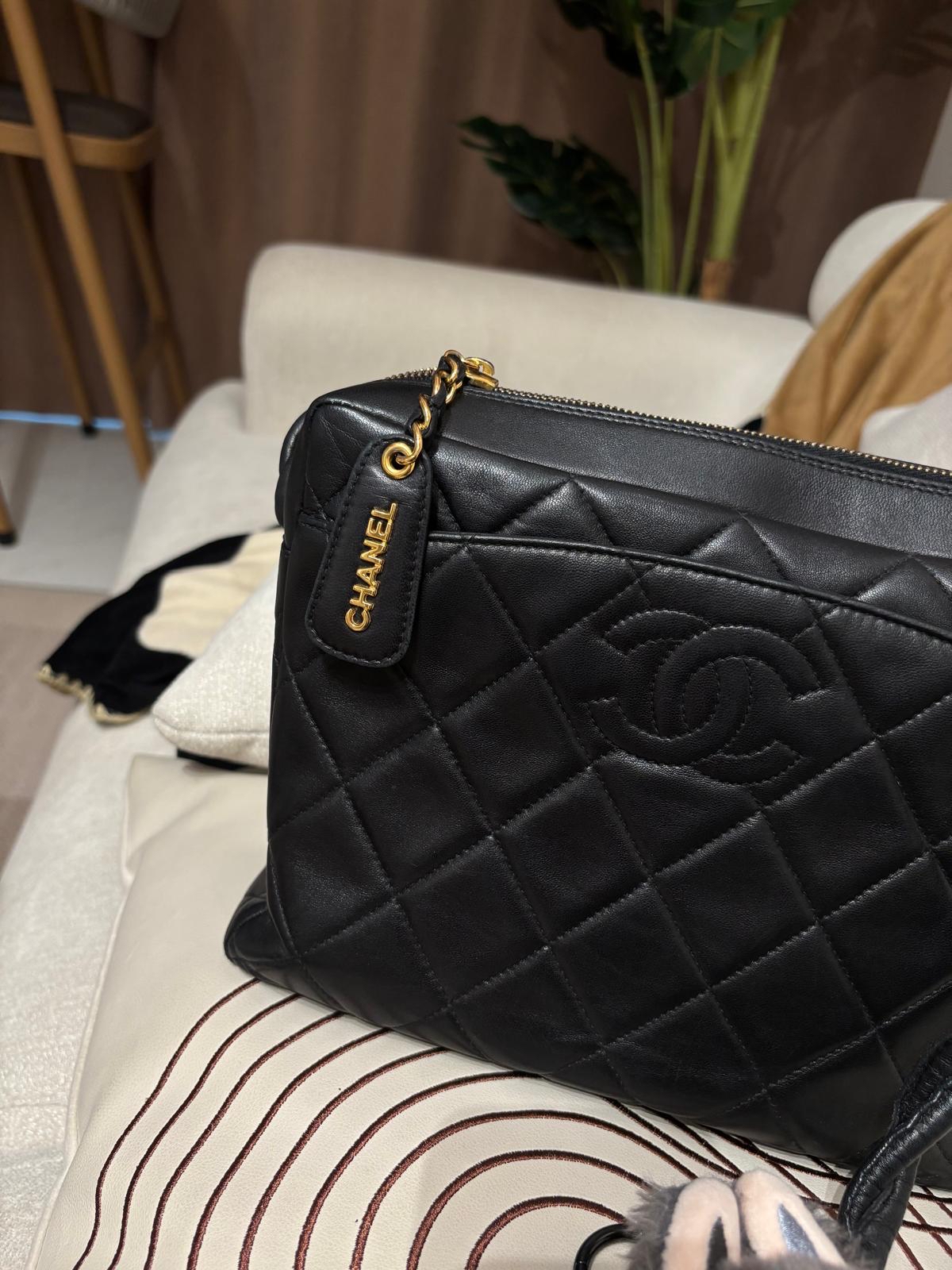 Chanel Vintage Shoulder bag 100%Authentic, 90%New ✅4card✅Dust bag
