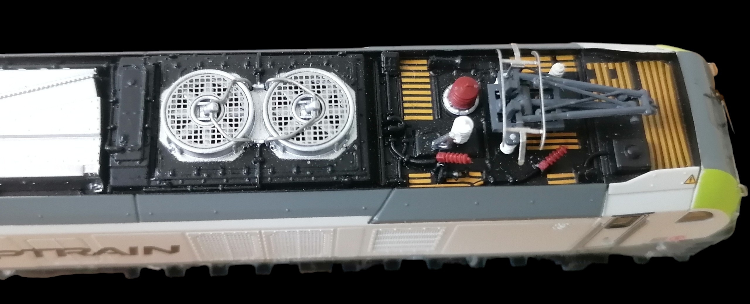 Sudexpress N比例 STADLER Euro Dual locomotive BR 159 of the Captrain Analog模擬