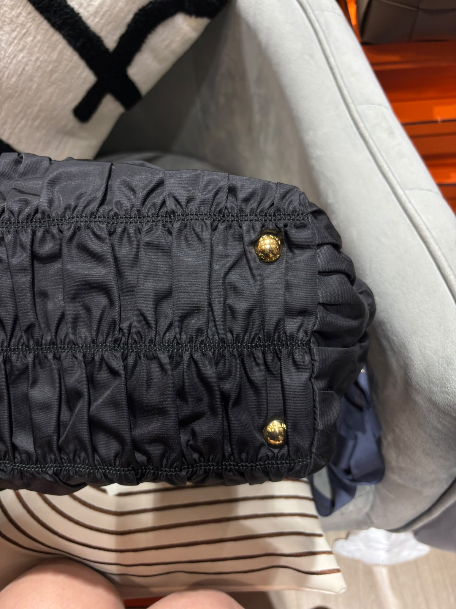 Prada Nylon Gaufre Tote Bag 2way bag 100%Authentic, 92%New ✅Dust bag
