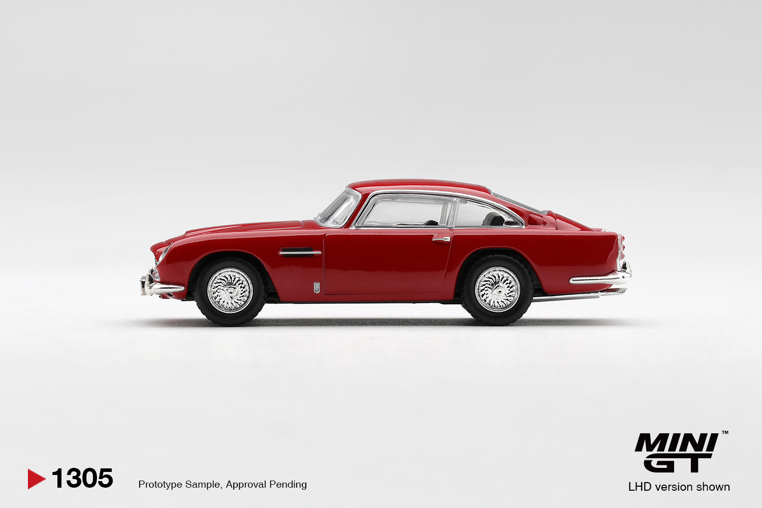 Mini GT 1/64 Aston Martin DB5 Fiesta Red - MGT01305-R