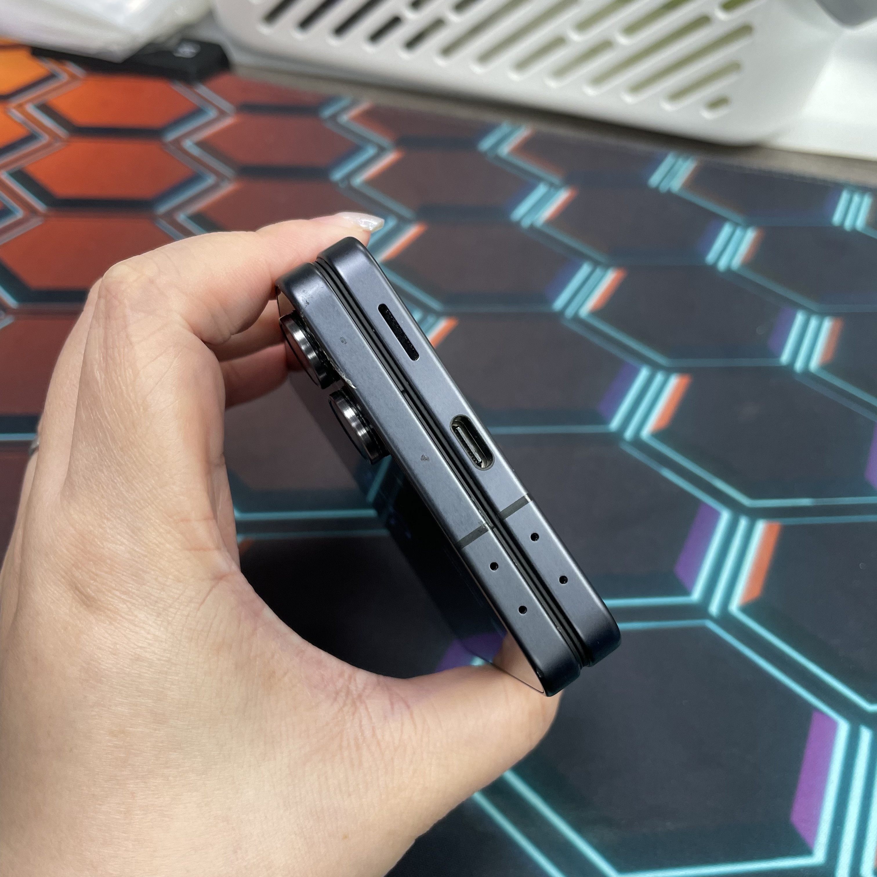 *7704 Galaxy Z Flip 7 勁靚機 12+256GB 黑色 black