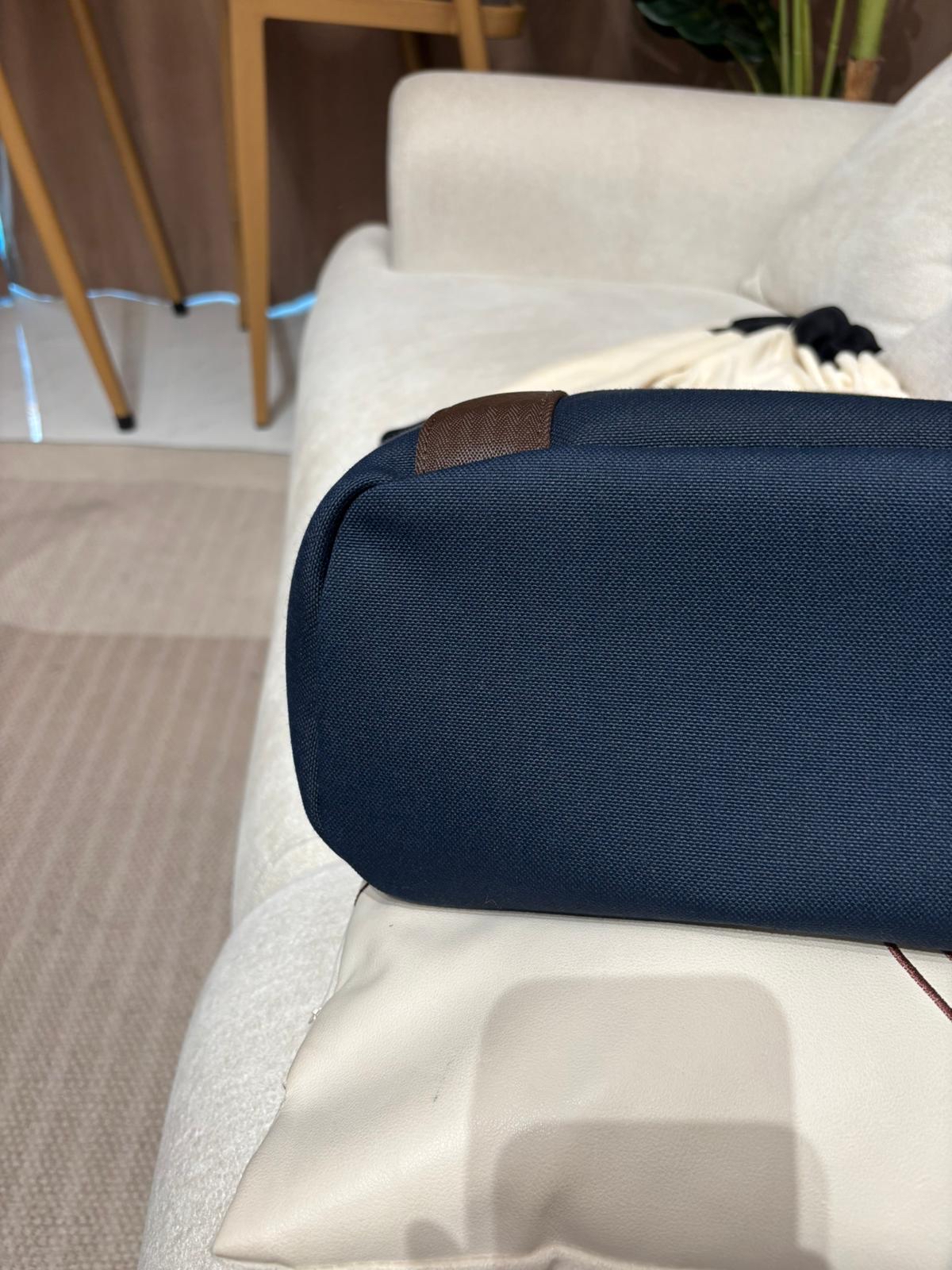 HERMES Grooming tote bag Stamp C shoulder bag Navy 100%Authentic,98%new✅strap✅dust bag  