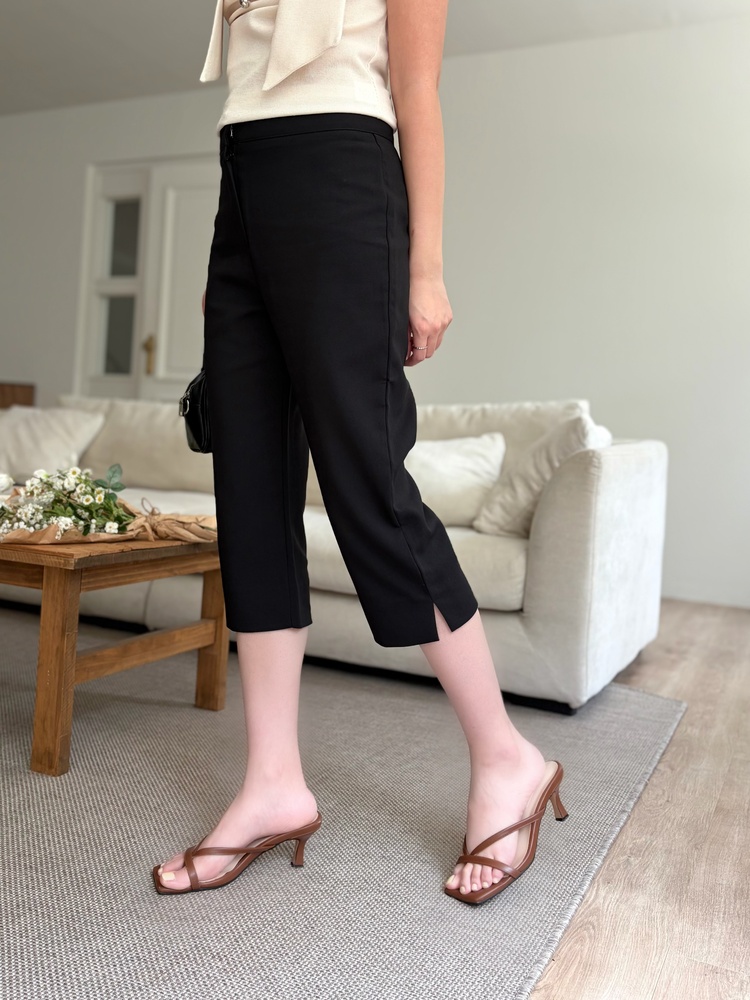 Side Slit Cropped Pants