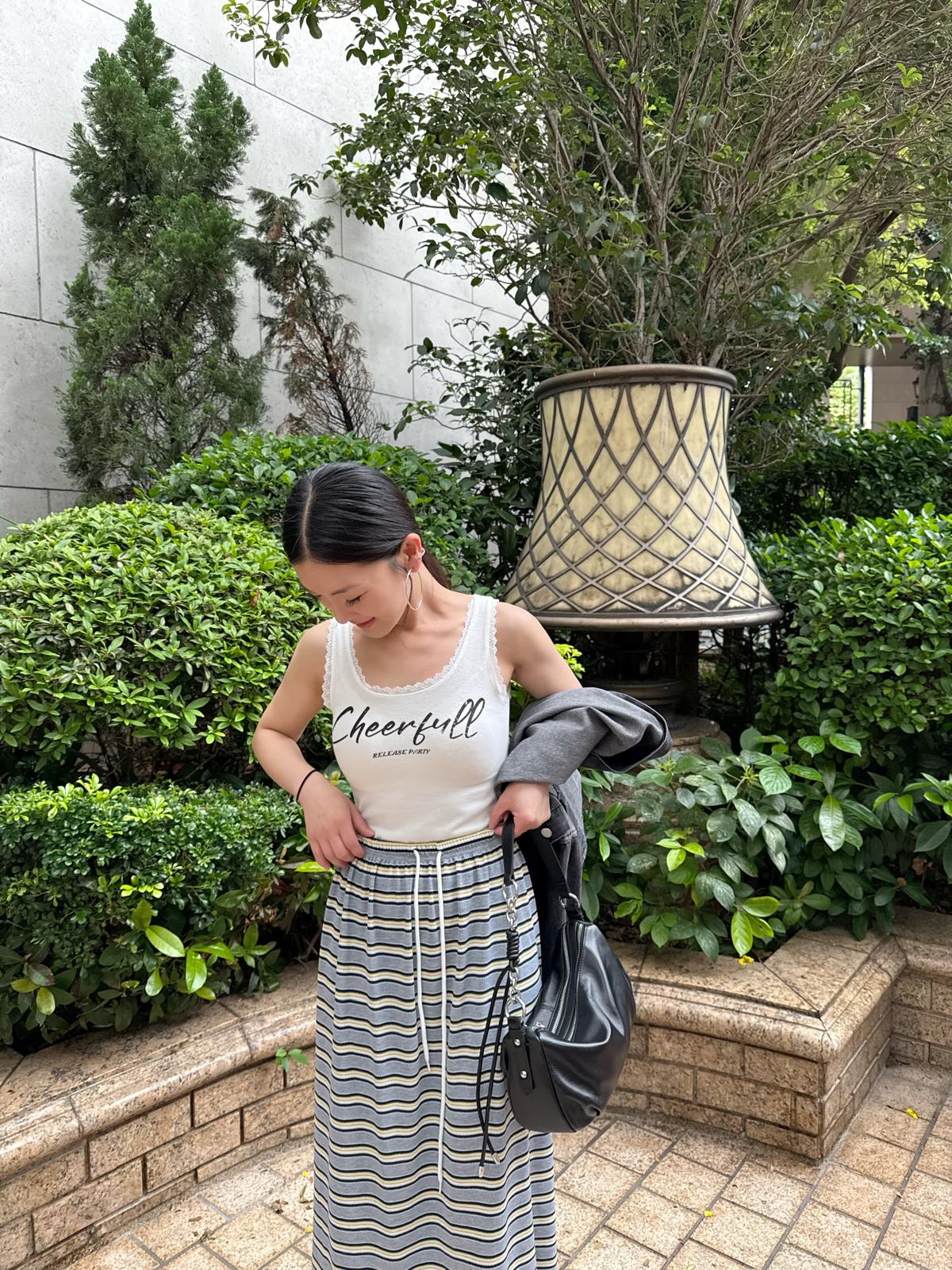 F02 喱士邊英文字背心