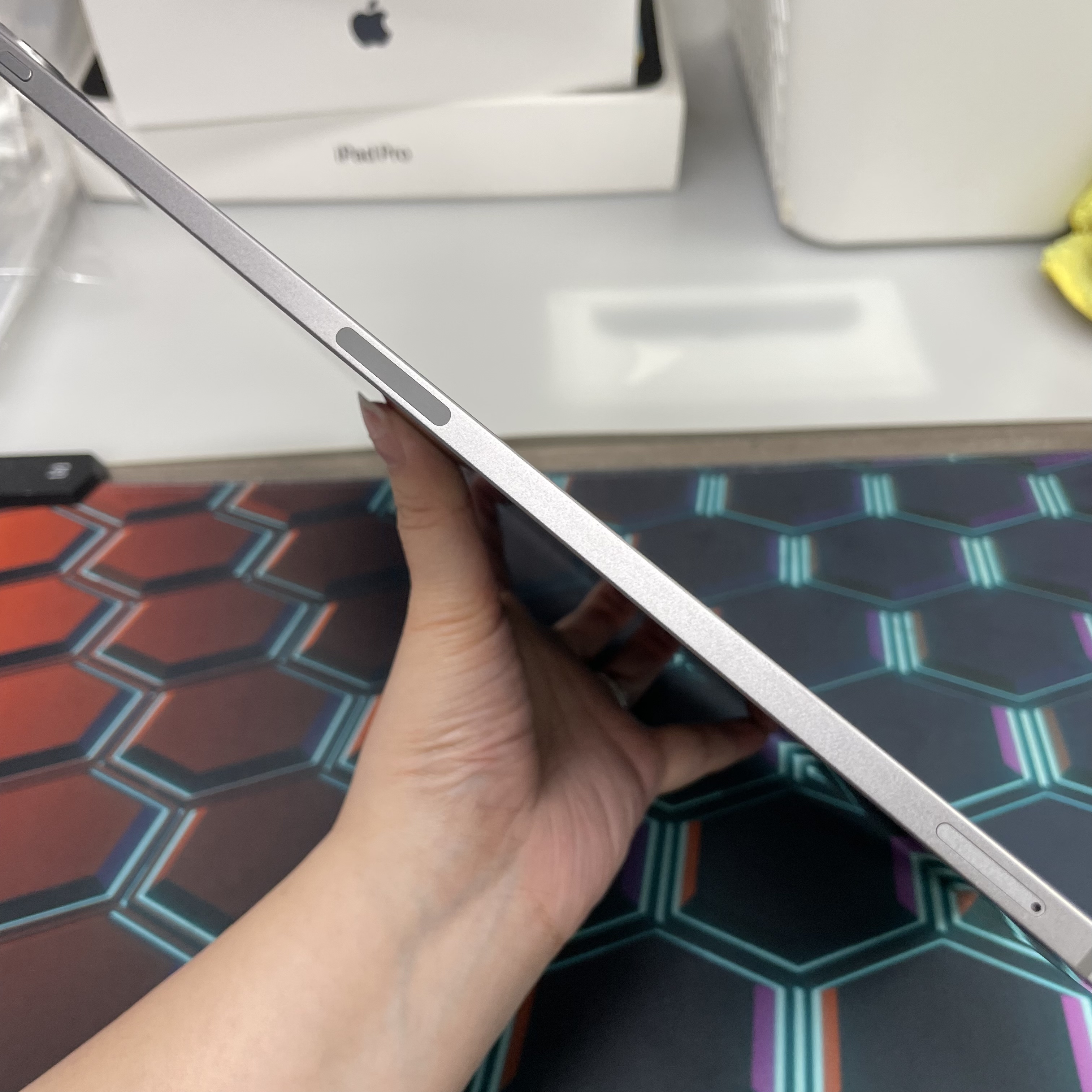 *774284BB iPad Pro 6 12.9吋 M2 超靚機 256GB 插卡版 灰色 gray
