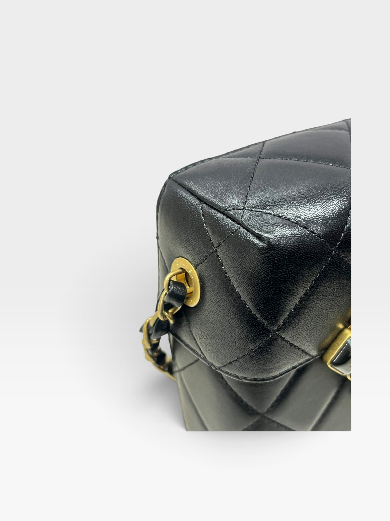 Pre-Owned CHANEL Box Bag / Product Code: 090407