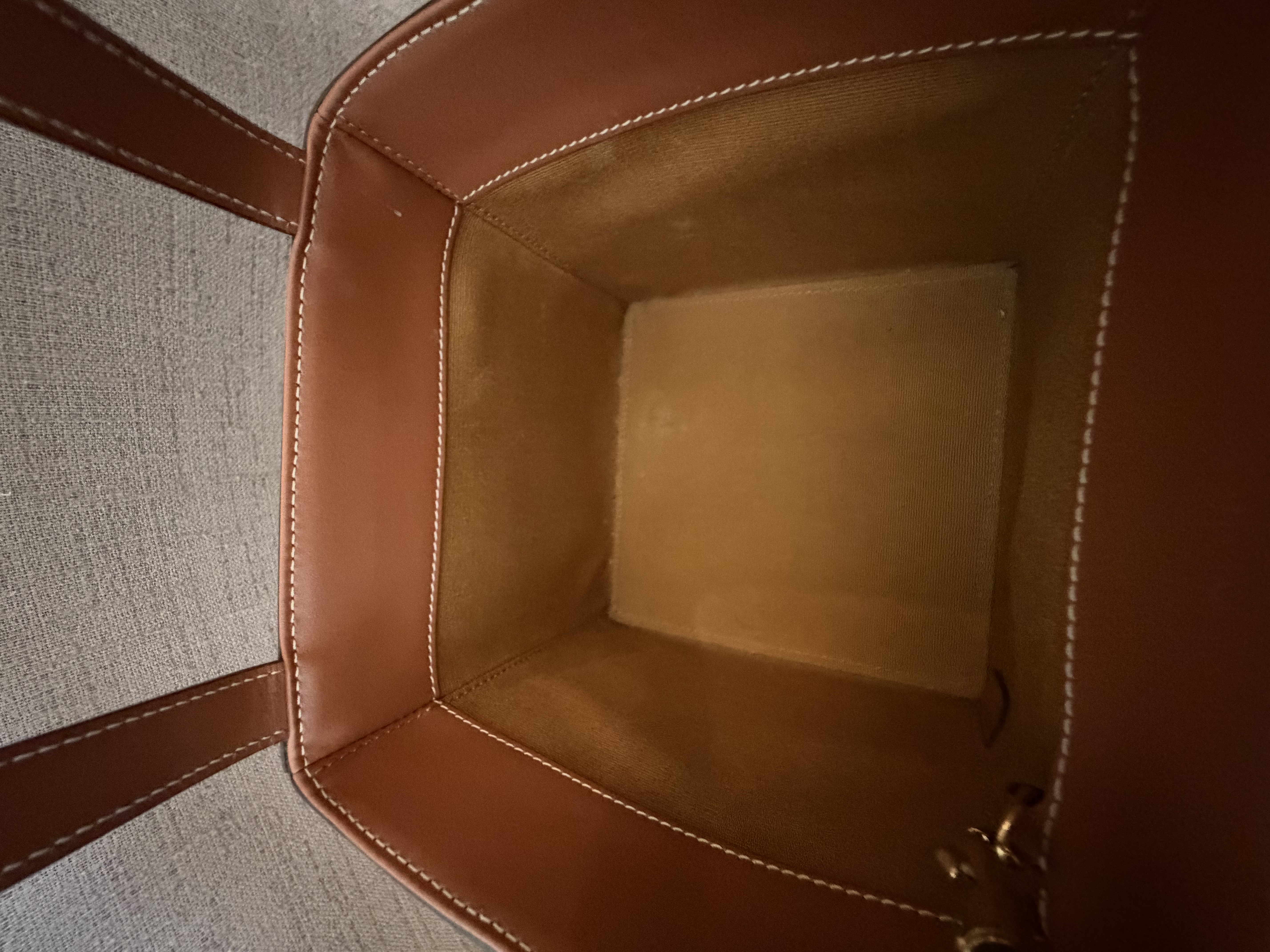 Pre-Owned CELINE Triomphe Canvas Cuir Cube / Product Code: W52002