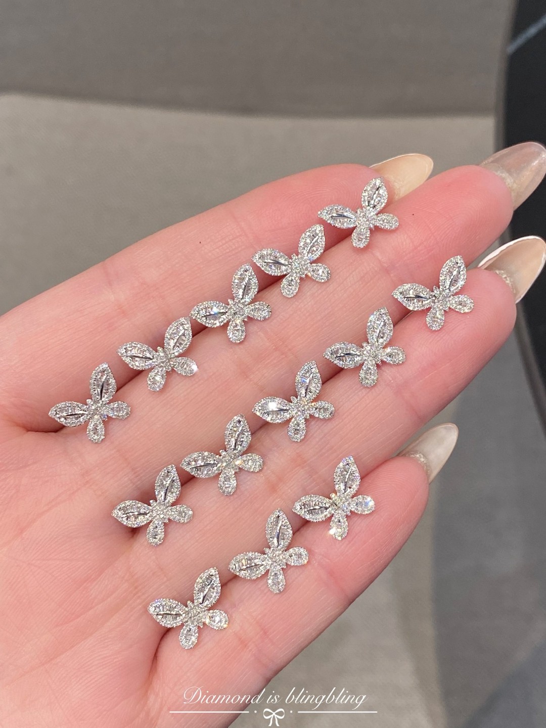 18K Diamond Earrings 