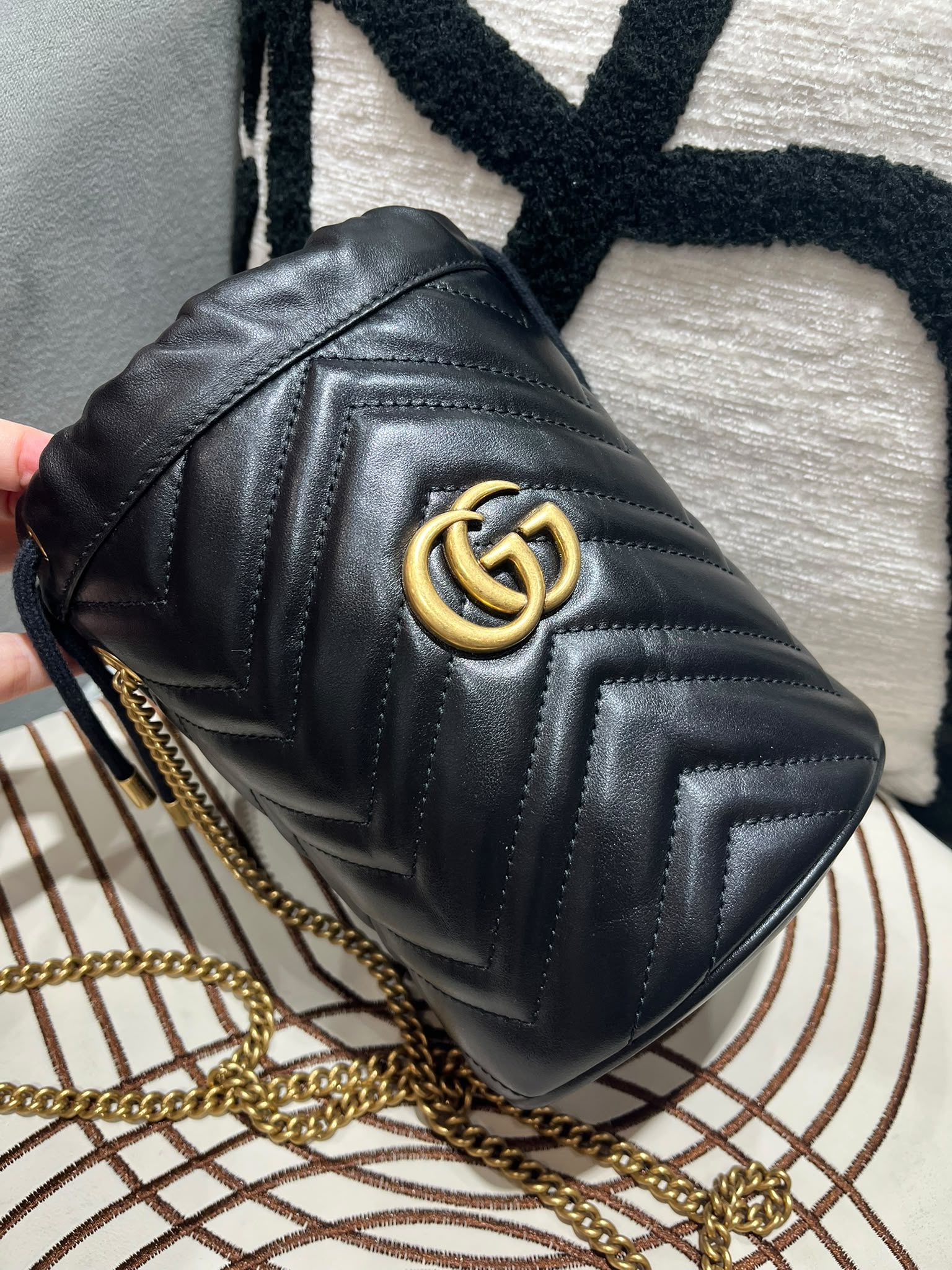 全新 GUCCI GG Marmont mini matelassé leather bucket bag 黑色牛皮水桶斜孭袋 100%Authentic, 全新未使用品 ✅dust bag✅box