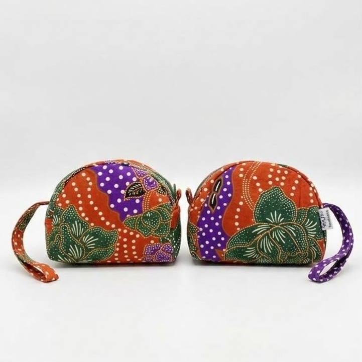 T020 - Batik Pouch 