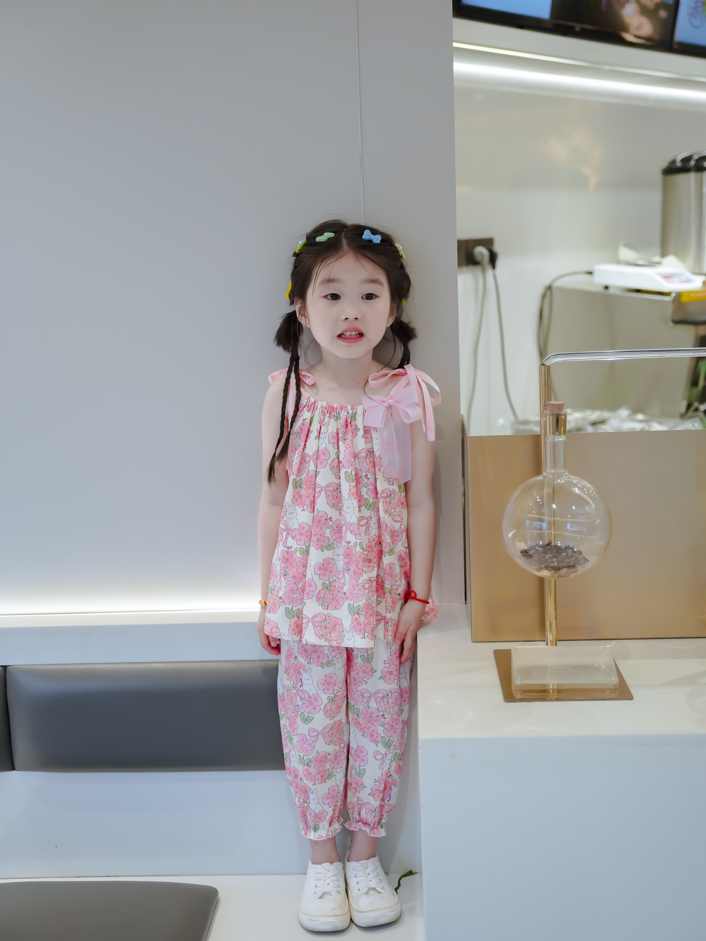 T10 花间小兔