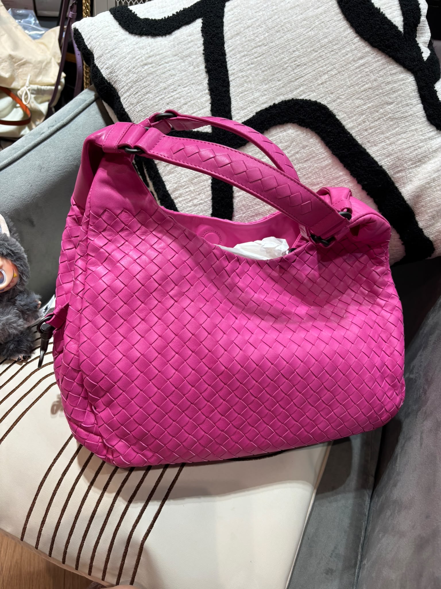 Bottega Veneta BV Intreccio shoulder bag Hobo Bag 100%Authentic ,98%new✅dust bag  