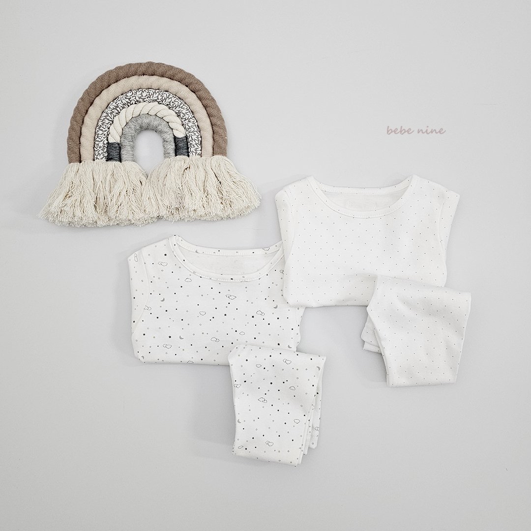 🌸預訂 韓國直送🌸🇰🇷Bebenine兩色簡約波點星月長袖家居服上下套裝