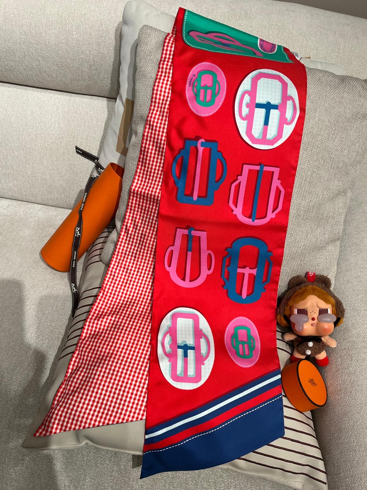 全新 Hermes maxi twilly  100%Authentic, 全新貨品 ✅booklet✅box