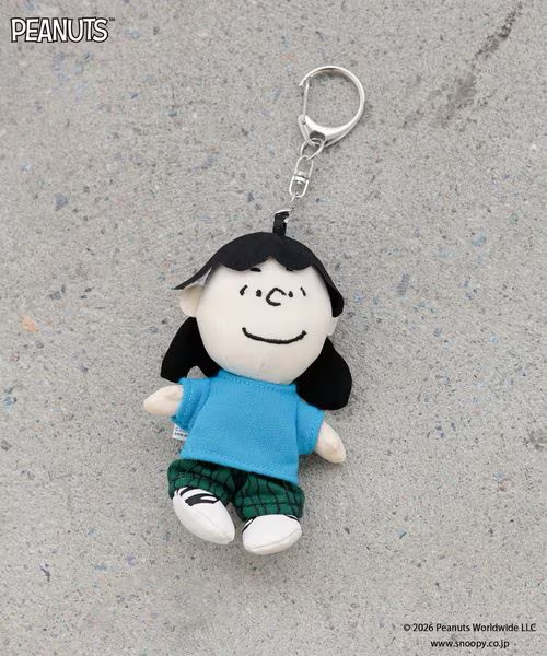 日本LOWRYS FARM聯名 Snoopy 史努比 x LOWRYS FARM 聯乘版 日本🇯🇵限定  Snoopy 史努比 x LOWRYS FARM 聯乘版 公仔掛飾 娃娃玩偶吊飾 9個款式可以選擇 全長約15～18cm  W約6～10cm 