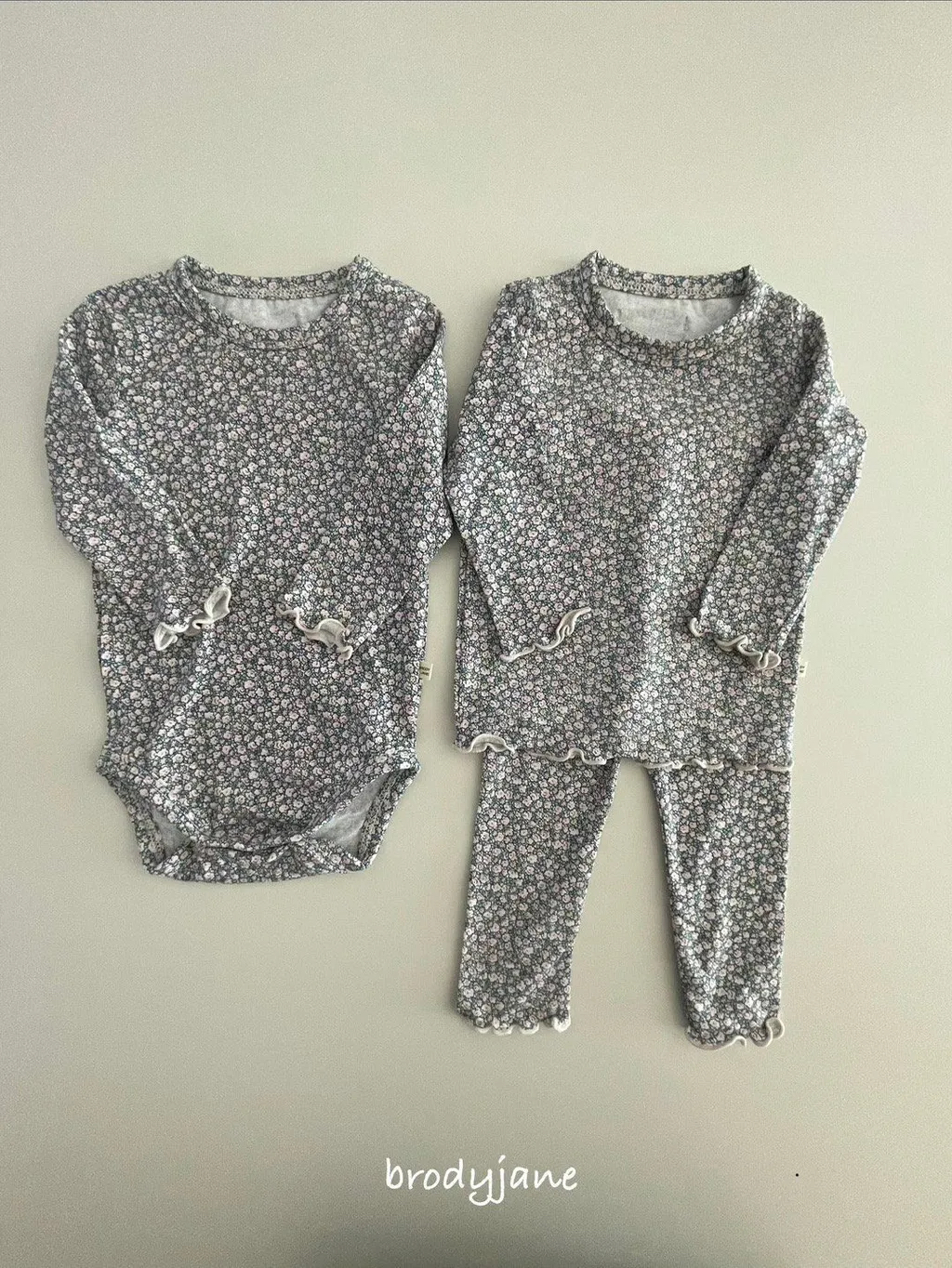 🇰🇷Brodyjane suit