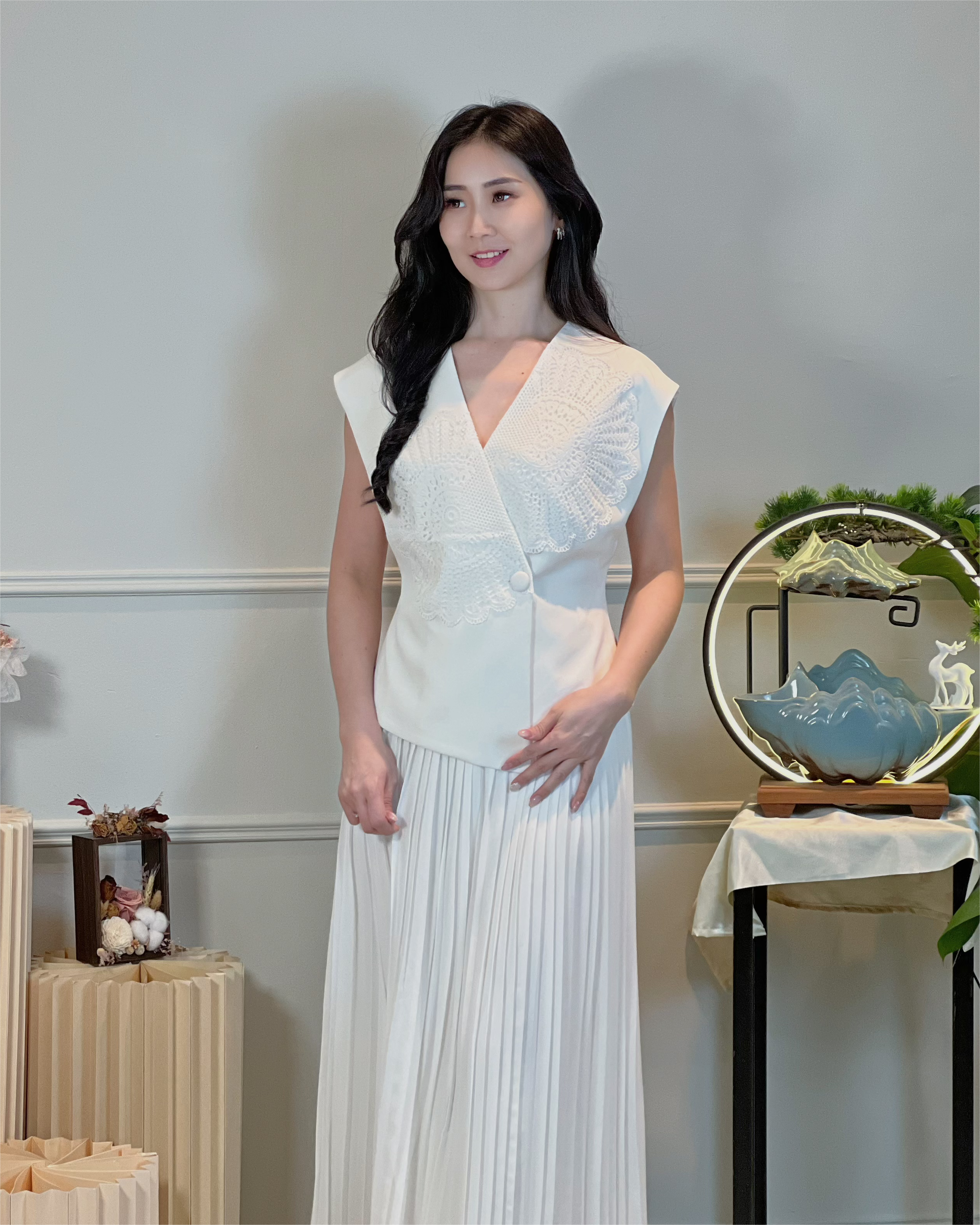 5095 Isabella Lace Chic Top