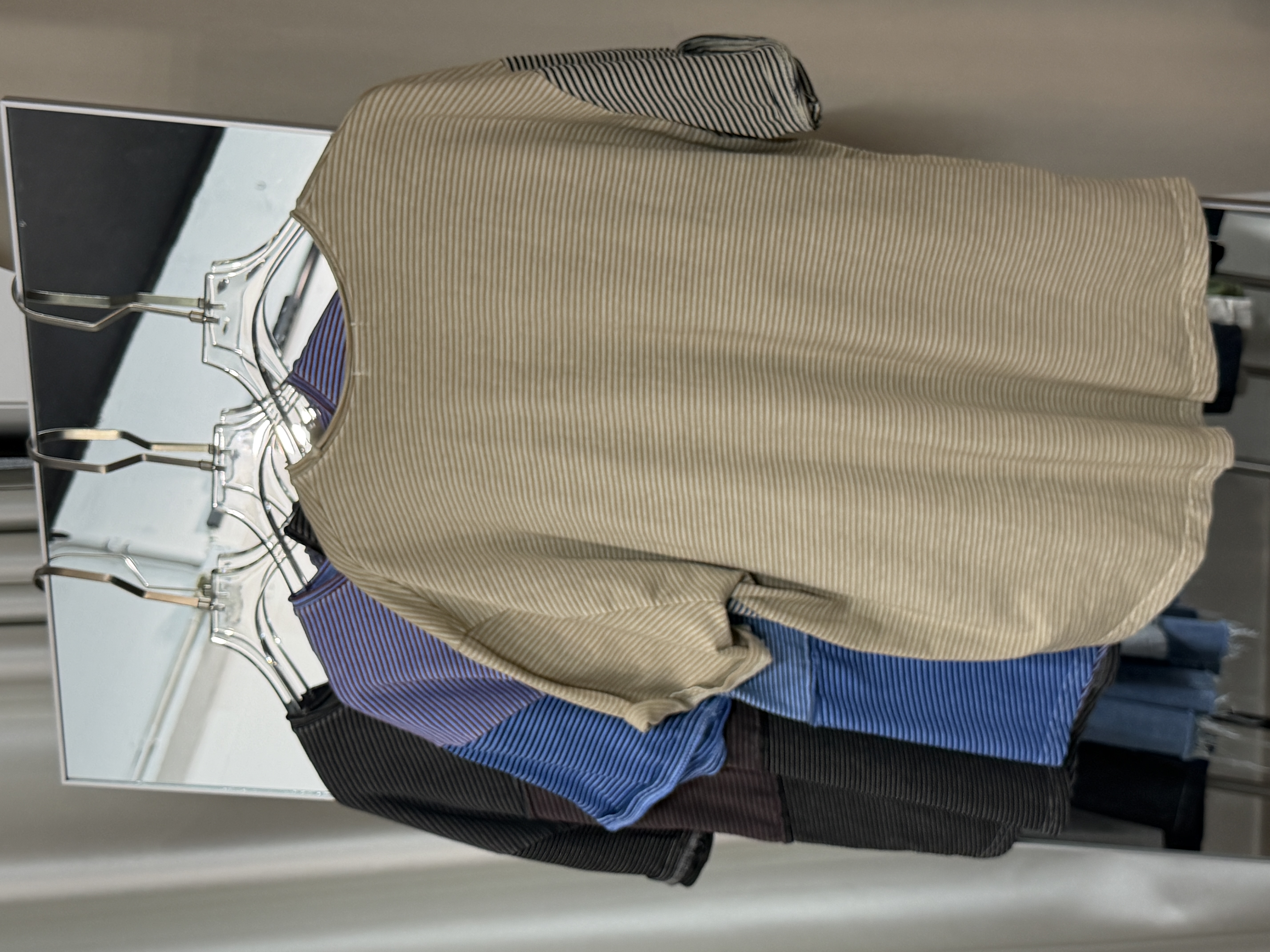 撞色條紋寬鬆T恤