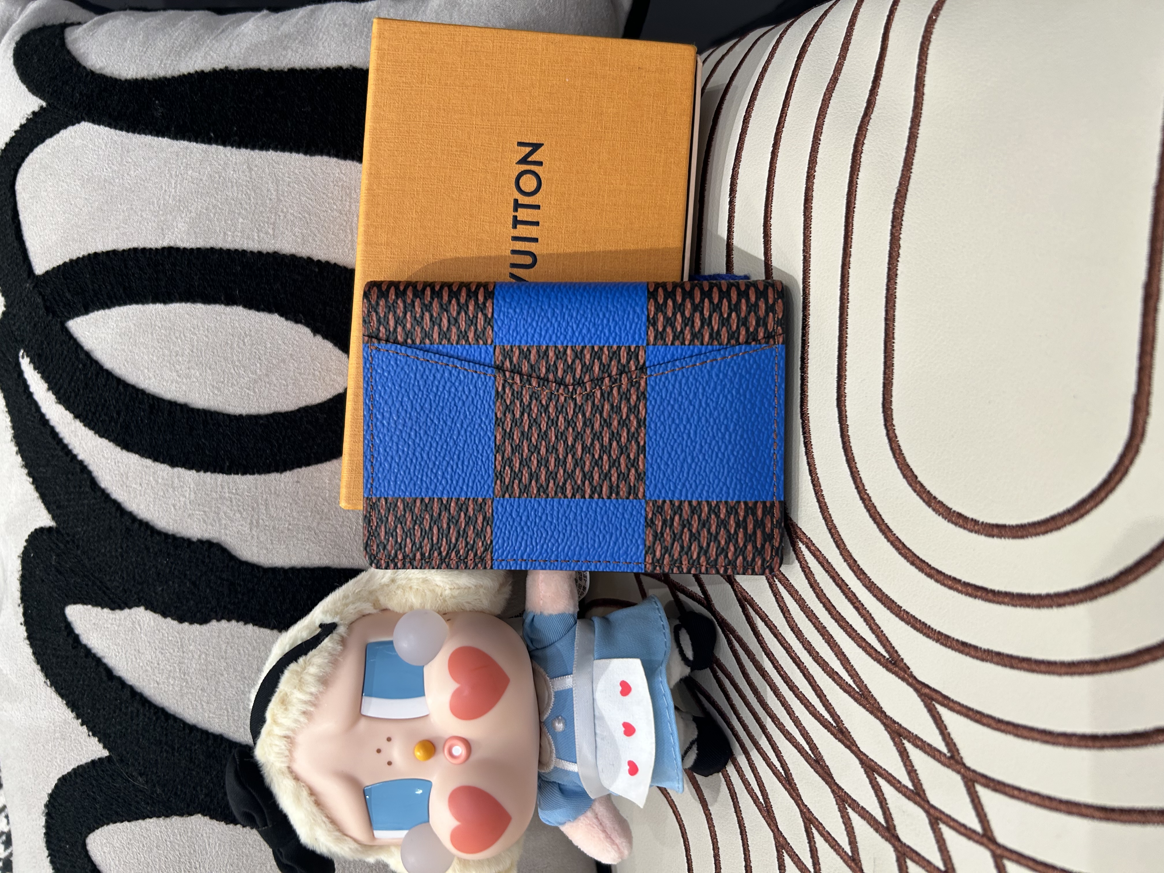 未使用品 Lv pocket organizer 2024 限量款 ,100%Authentic ,Unused ✅dust bag✅box 