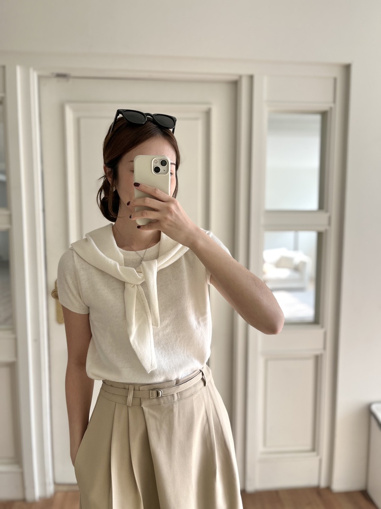 The Frenchie Top with Cape (Ivory)
