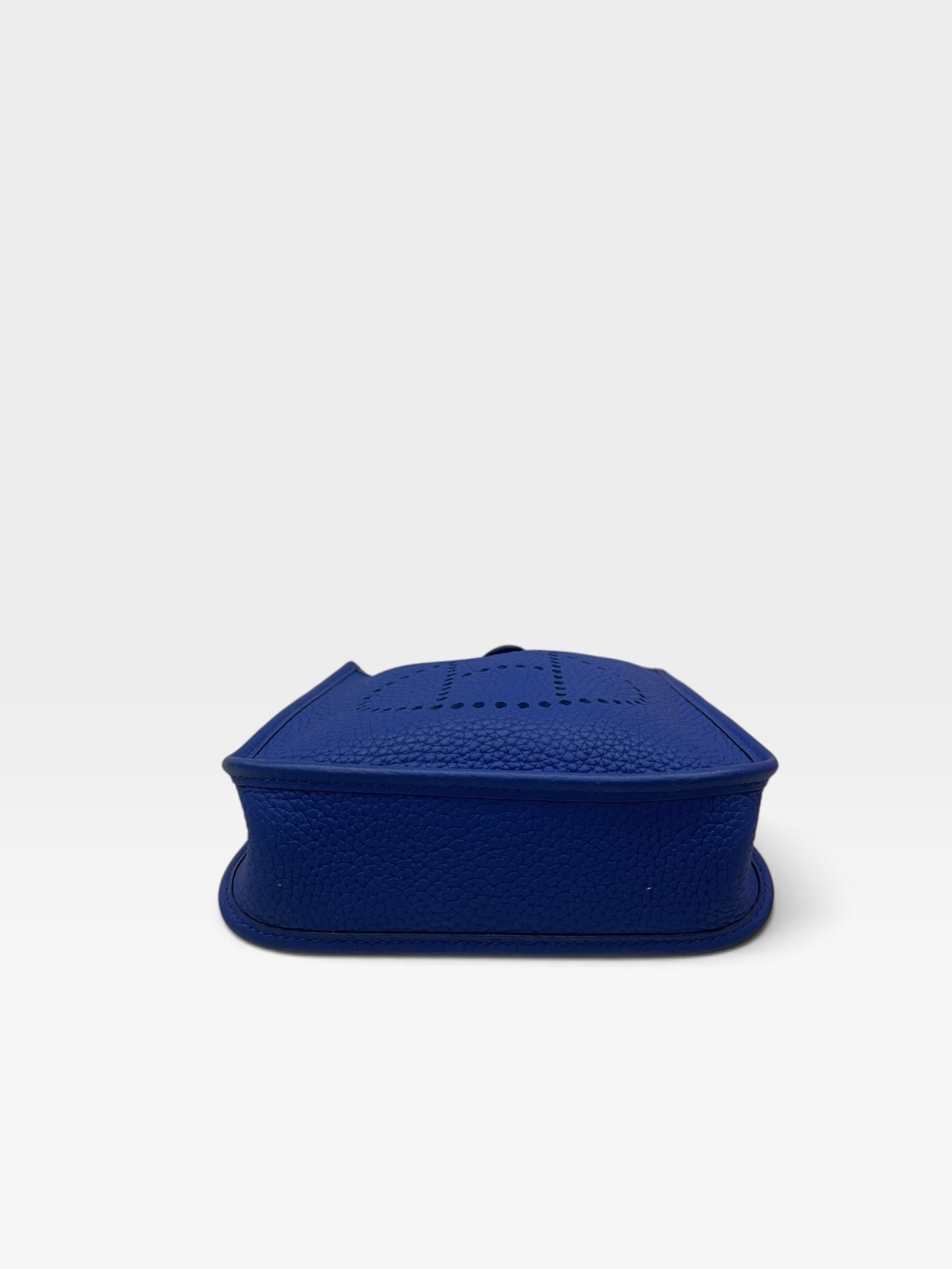 Pre-Owned HERMÉS Mini E Stamp U / Product Code: 102906