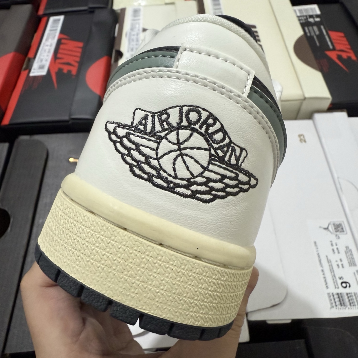 Nike Air Jordan 1 Low "Jade Smoke" DC0774-001