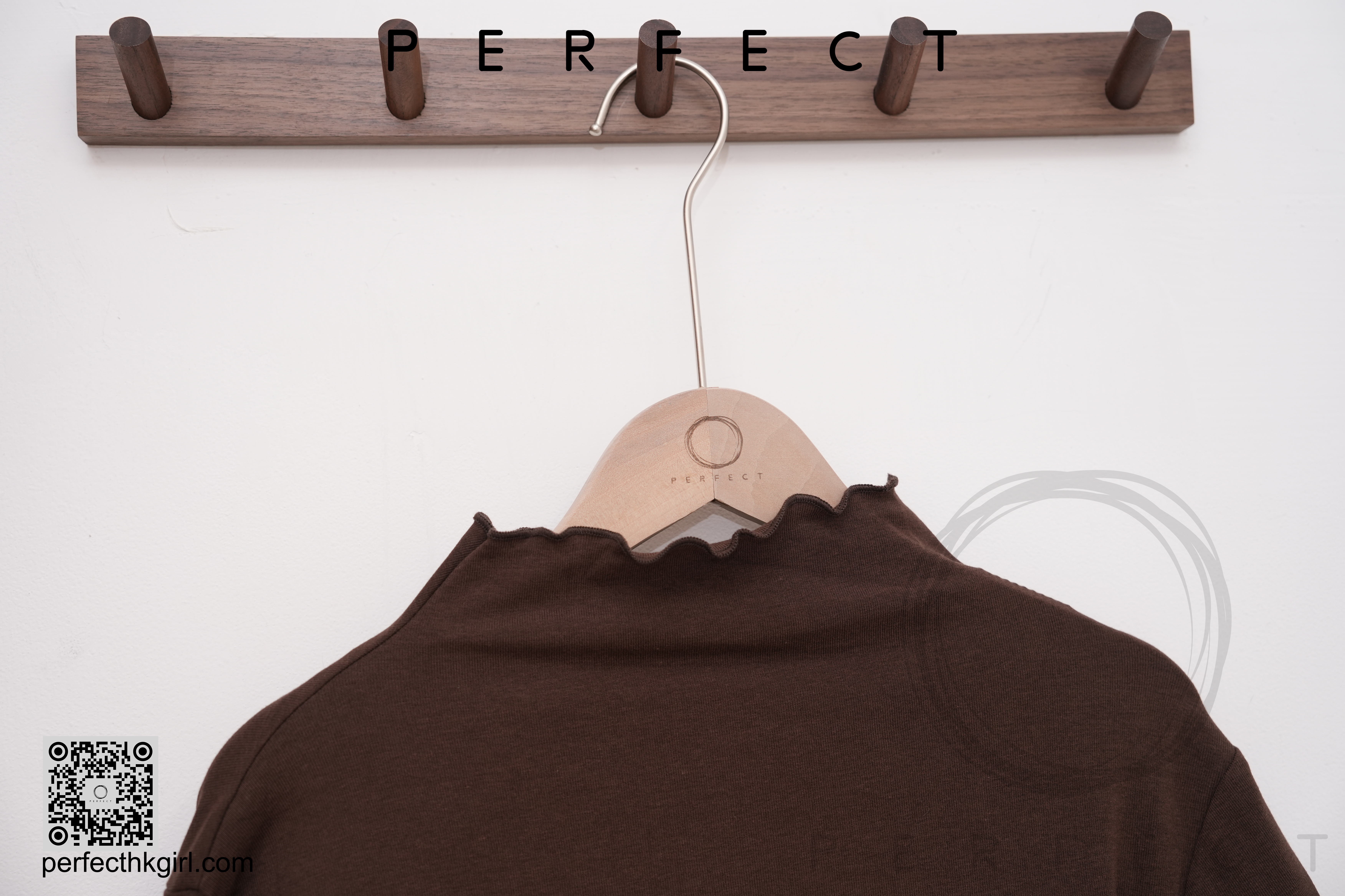 T0037_優雅水草RUFFLE領打底衫（顯瘦黑色）