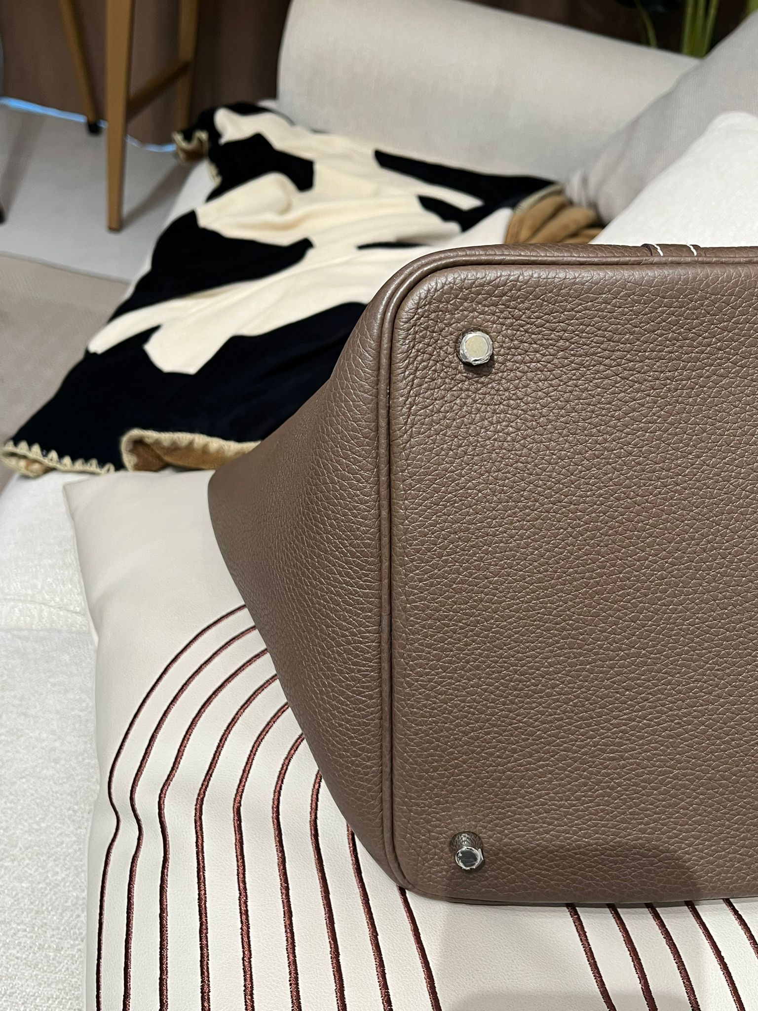 Hermes PICOTIN 22 STAMP Y 大象灰銀扣 100%Authentic, 98%New ✅收據✅key lock✅ 塵袋