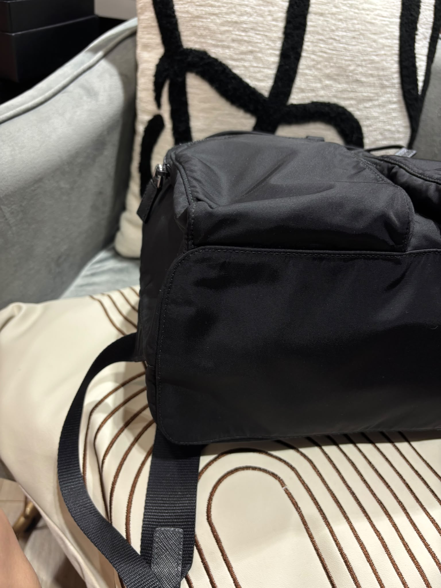 Prada re-nylon backpack ,黑色銀扣背囊 100%Authentic, 98%new  ✅收據✅nfc booklet ✅dust bag 