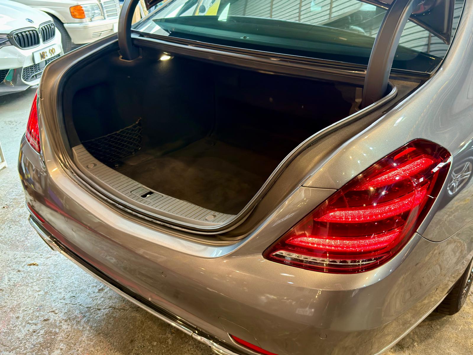 Mercedes-Benz S320 Facelift (V222)
