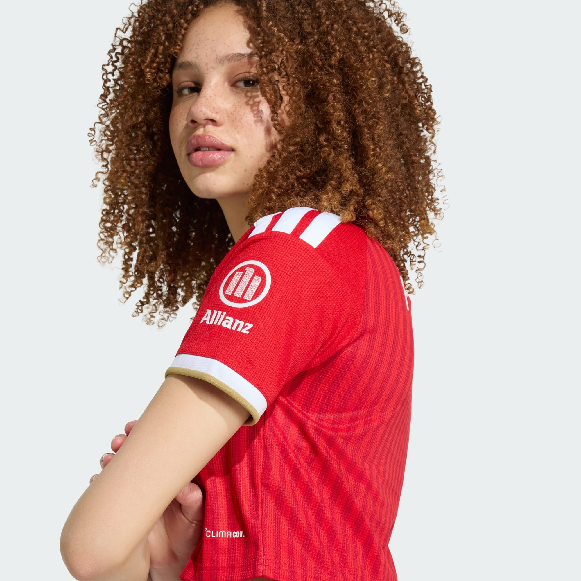 🚩 女生專屬 Adidas Bayern Munich 拜仁慕尼黑 2026-27 主場女裝短版球迷版球衣 (可加印字) KE8586