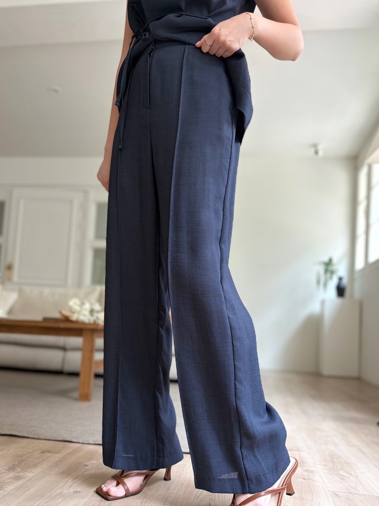 The Fine Linen Summer Set (Navy)