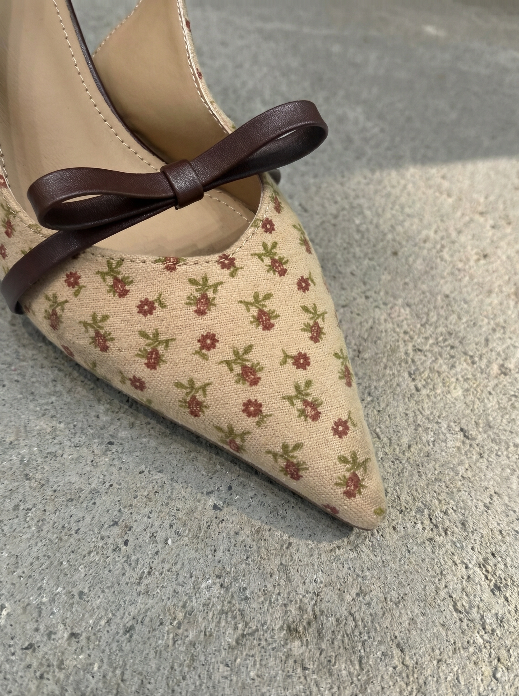 復古花卉印花露跟