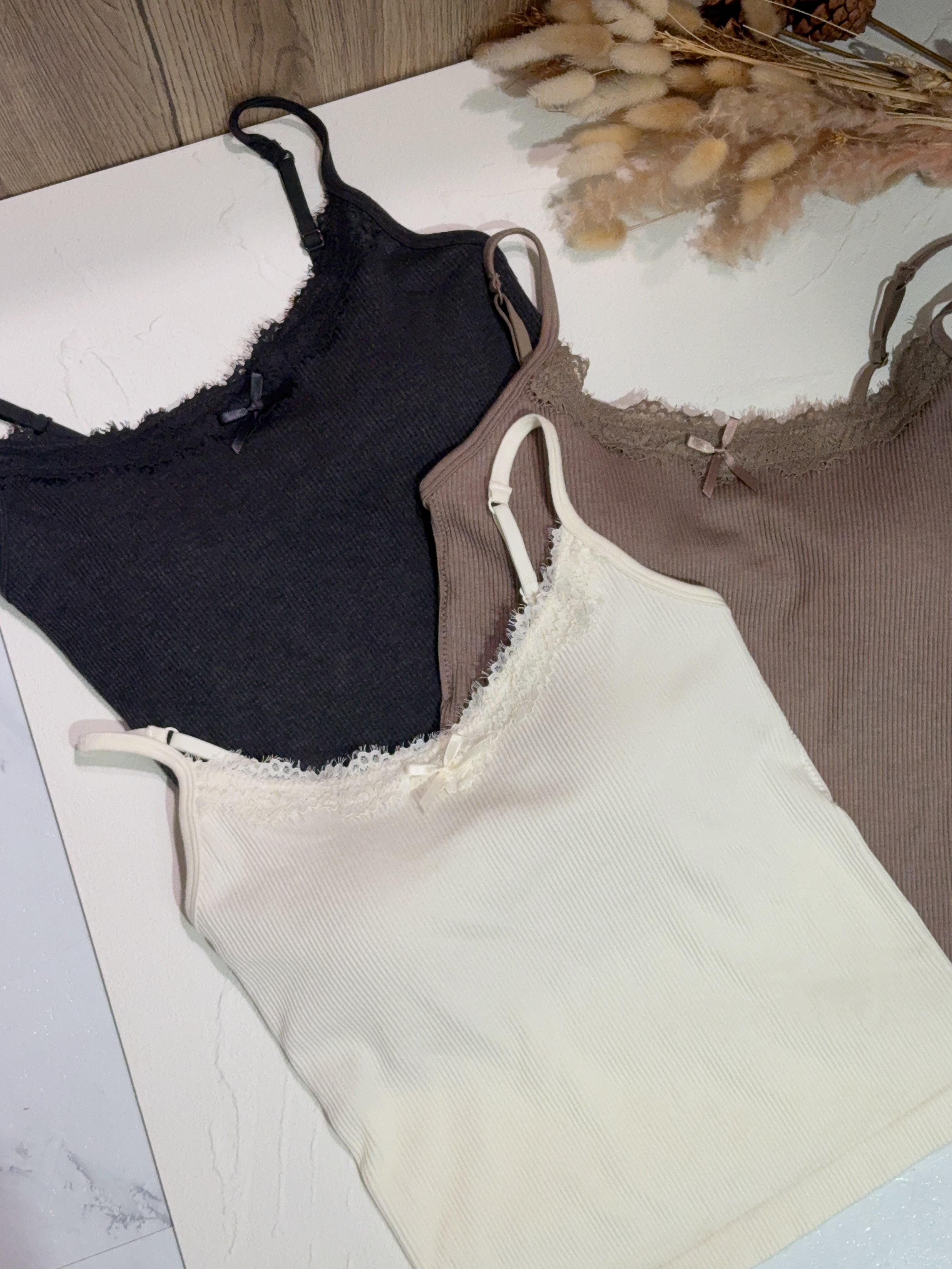 lace邊坑紋bra top