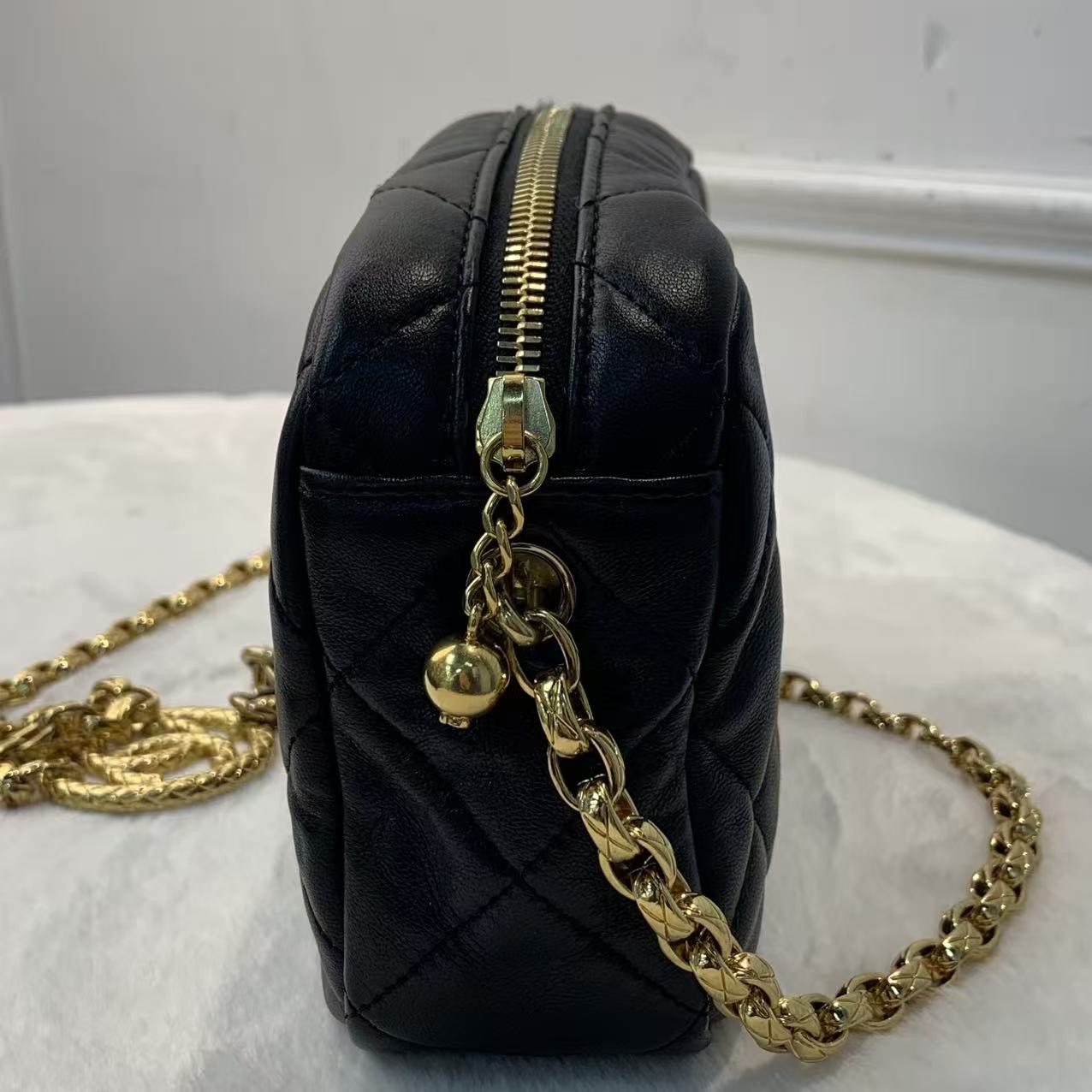 Chanel 相機包 22A  高級感菱格紋配金色logo珍珠斜孭鏈