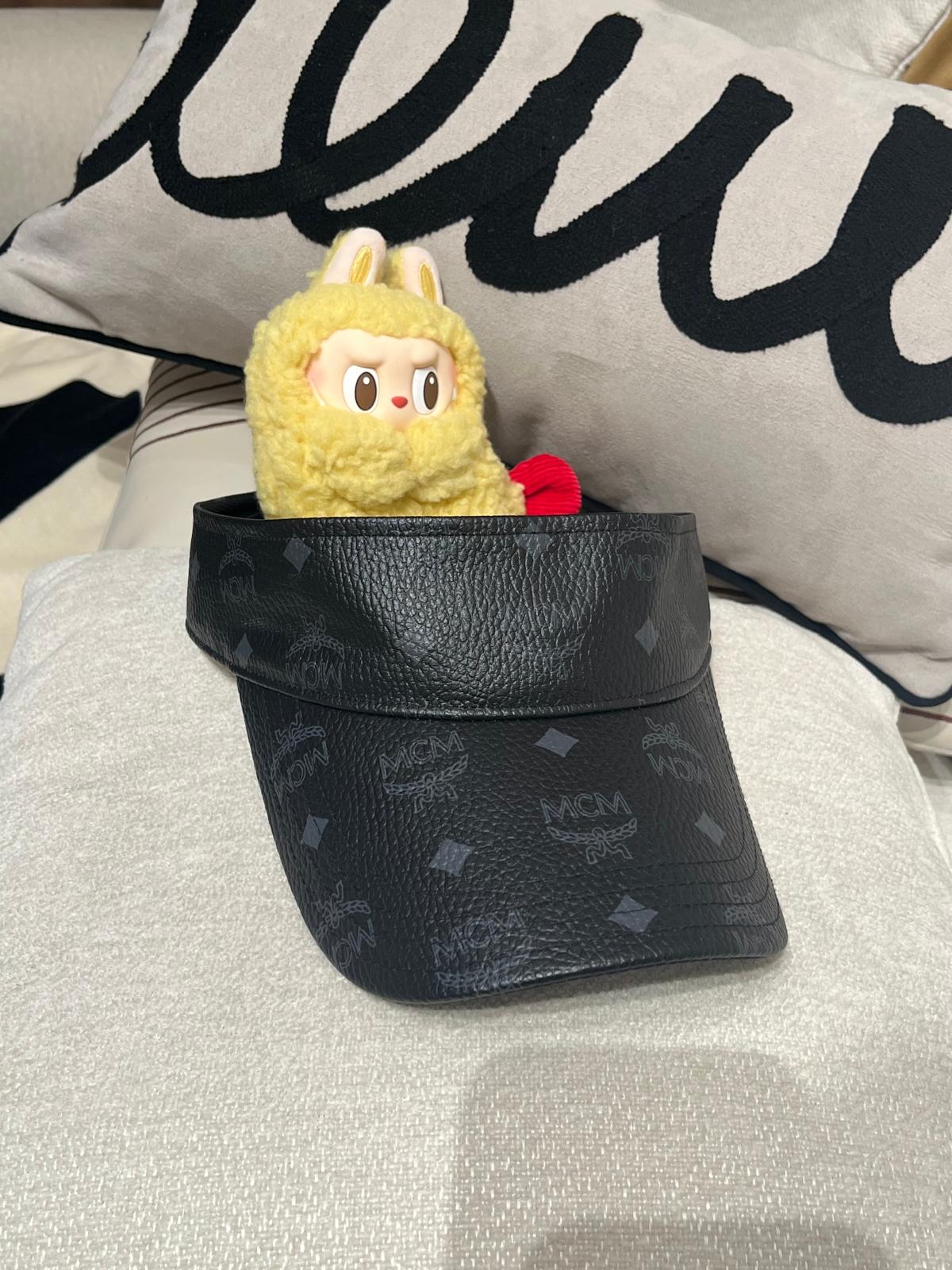 MCM VISOR CAP calfskin 100%Authentic ,95%new  