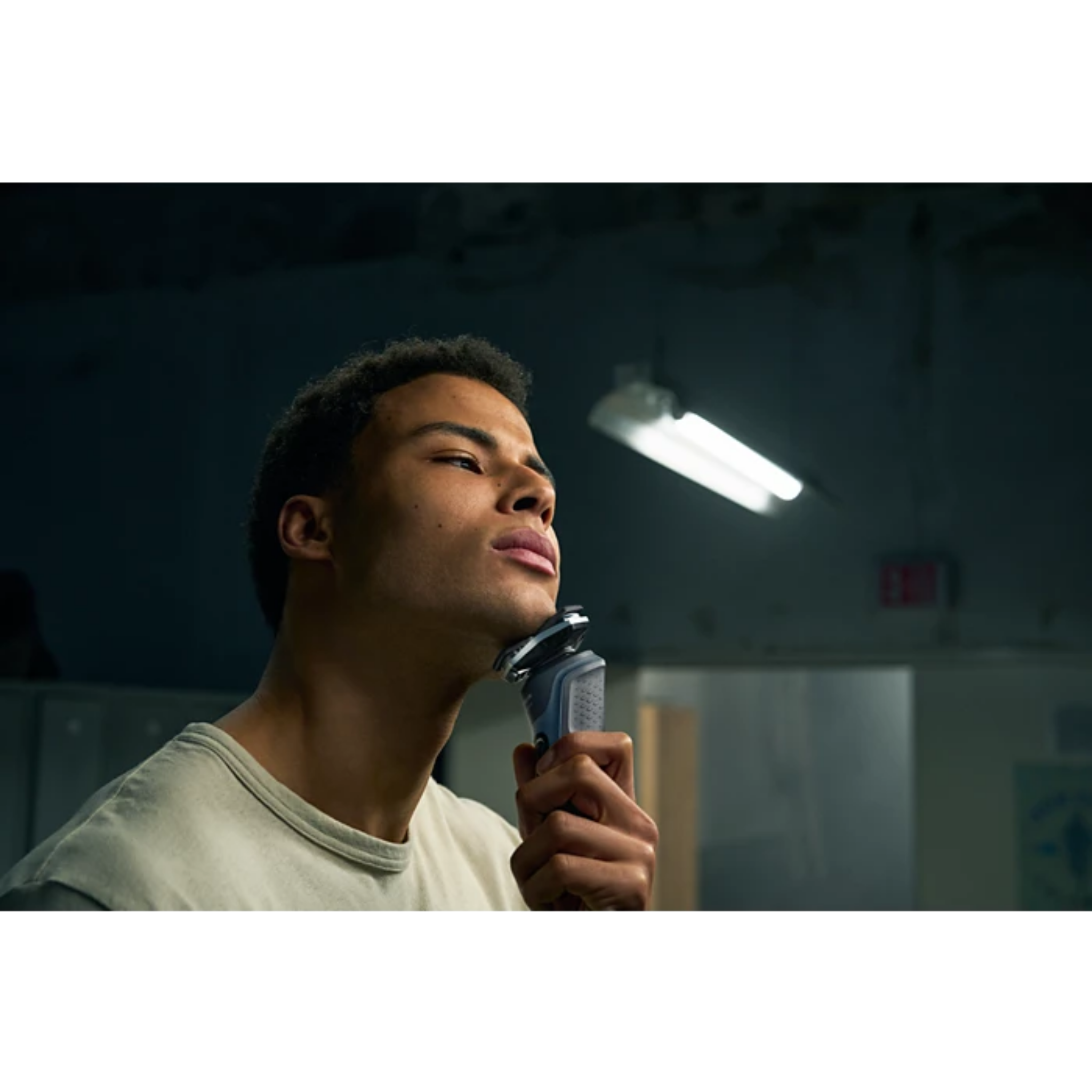 Philips Series 5000 Wet & Dry Electric Shaver (S5880/20)