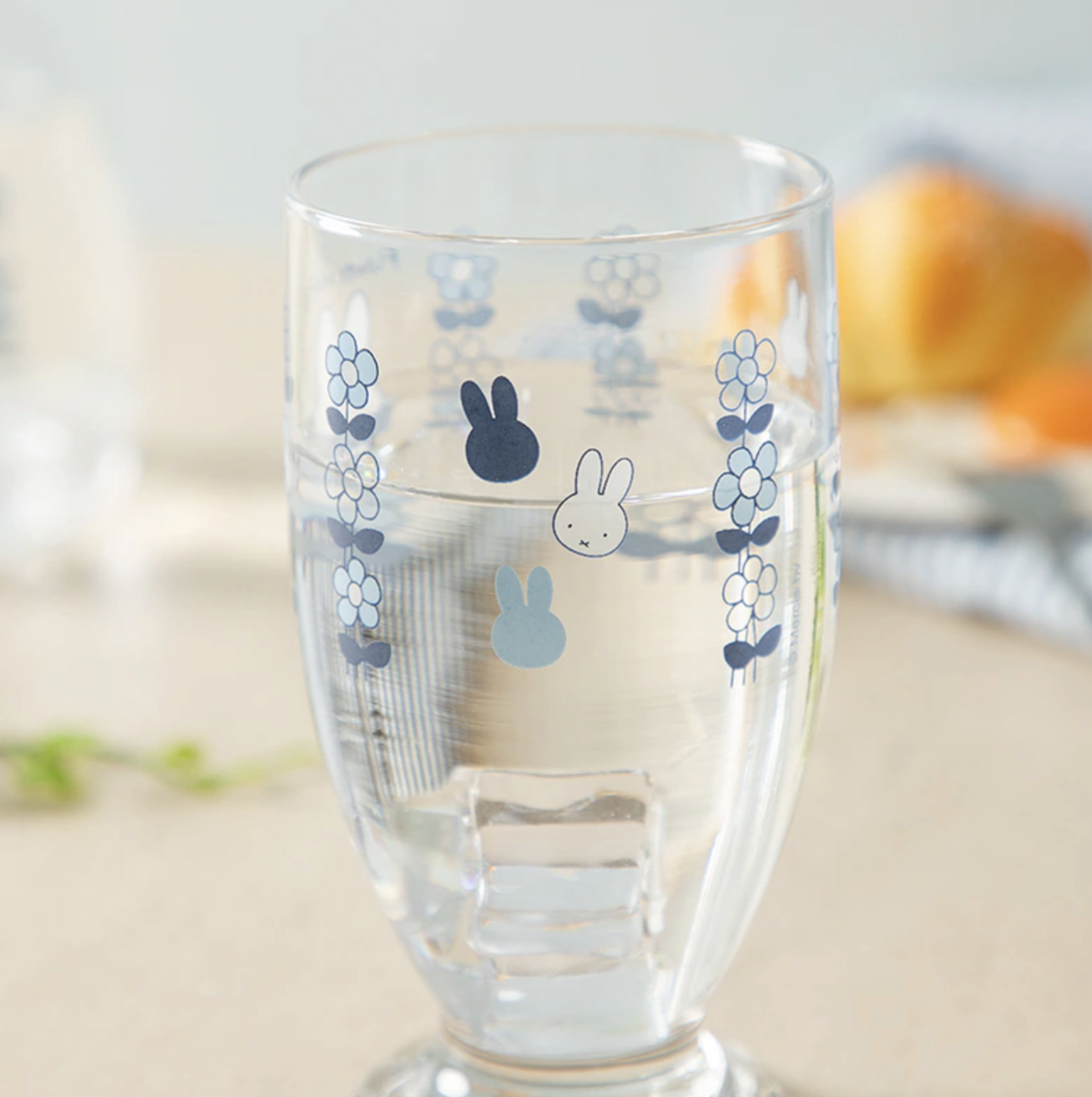 🐰Pre Order  - miffy 藍花玻璃杯 /玻璃瓶  ( 📦 第一批 大約4月底 ～ 5月中到貨, 若遇到缺貨或其它因素貨期會延遲 ）