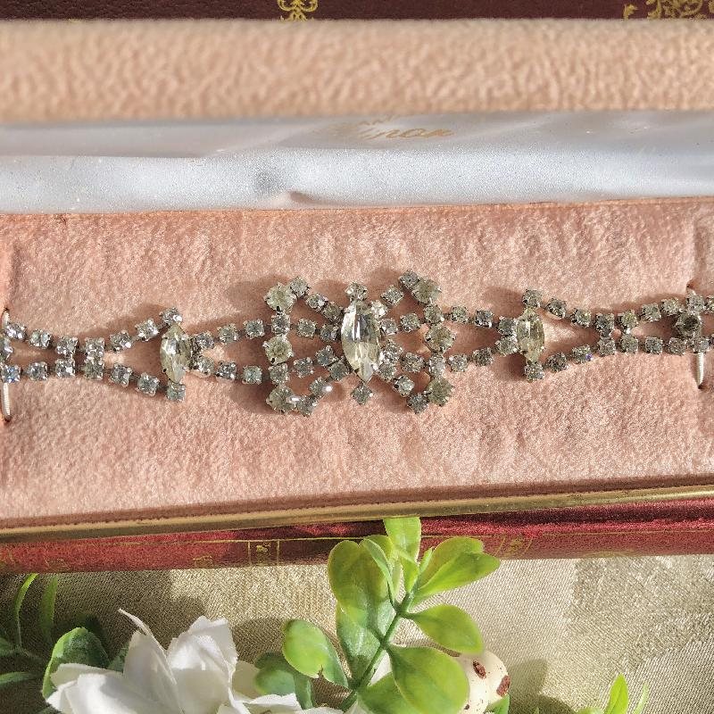 Vintage Mid-Century Elegant Diamontè Ribbon Cocktail ]Bracelet - 7" (MT1963-1)