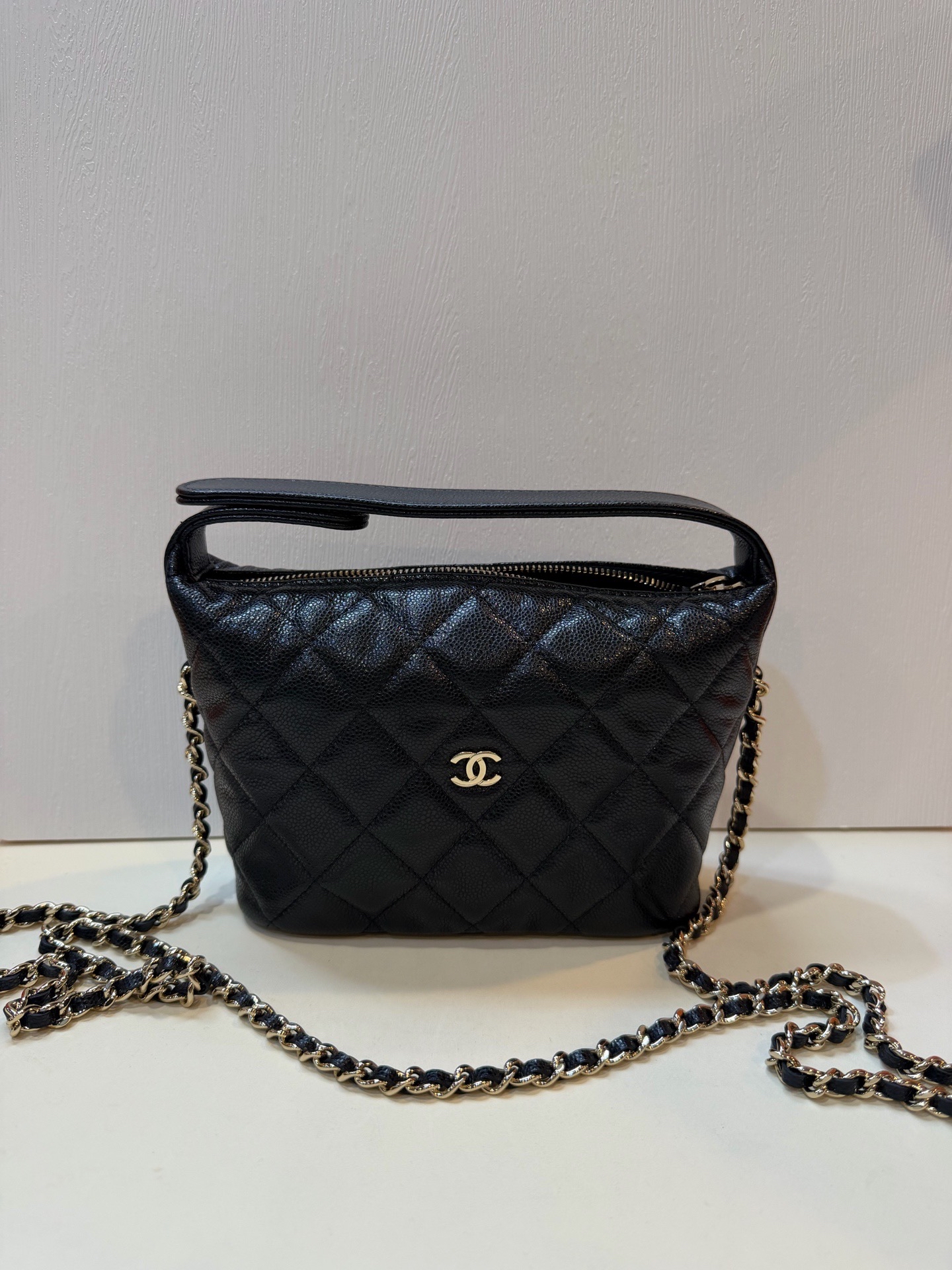 Pre-Owned CHANEL 25C Hobo Bag / Product Code: 36042428