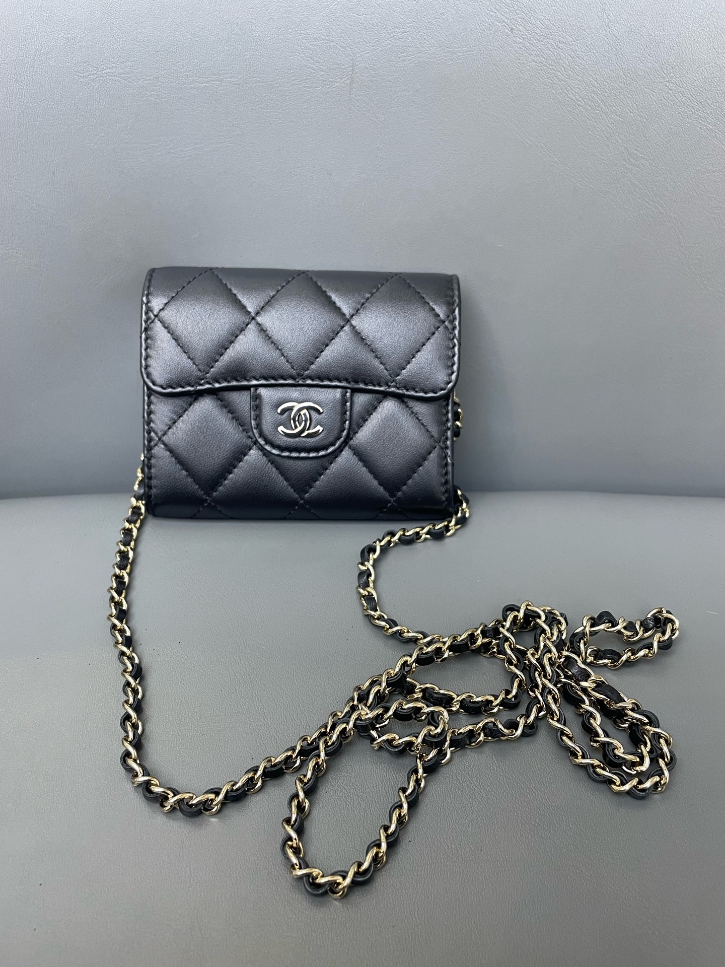 【預訂貨品】Chanel 黑金 小羊皮 woc