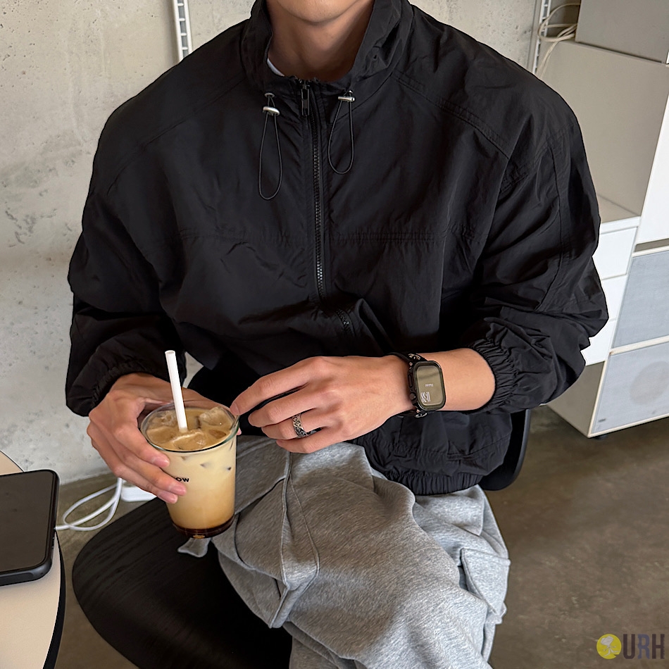 【100%保證韓國直送】韓系質感 輕量高領抽繩連帽運動風褸外套 🧥 [5 color] RF118058