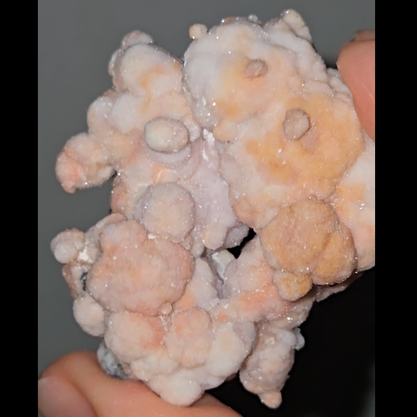 Pink popcorn selenite with intense sparkles - SEL36